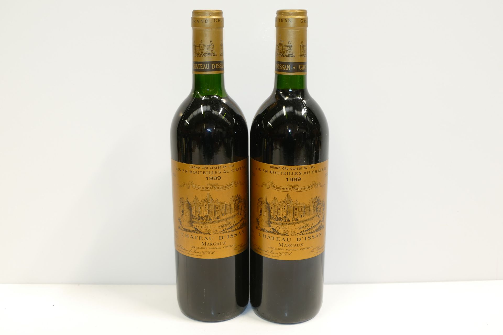 Null 2 Btles Château d'Issan 1989 3rd GCC Margaux of which a low level very slig&hellip;