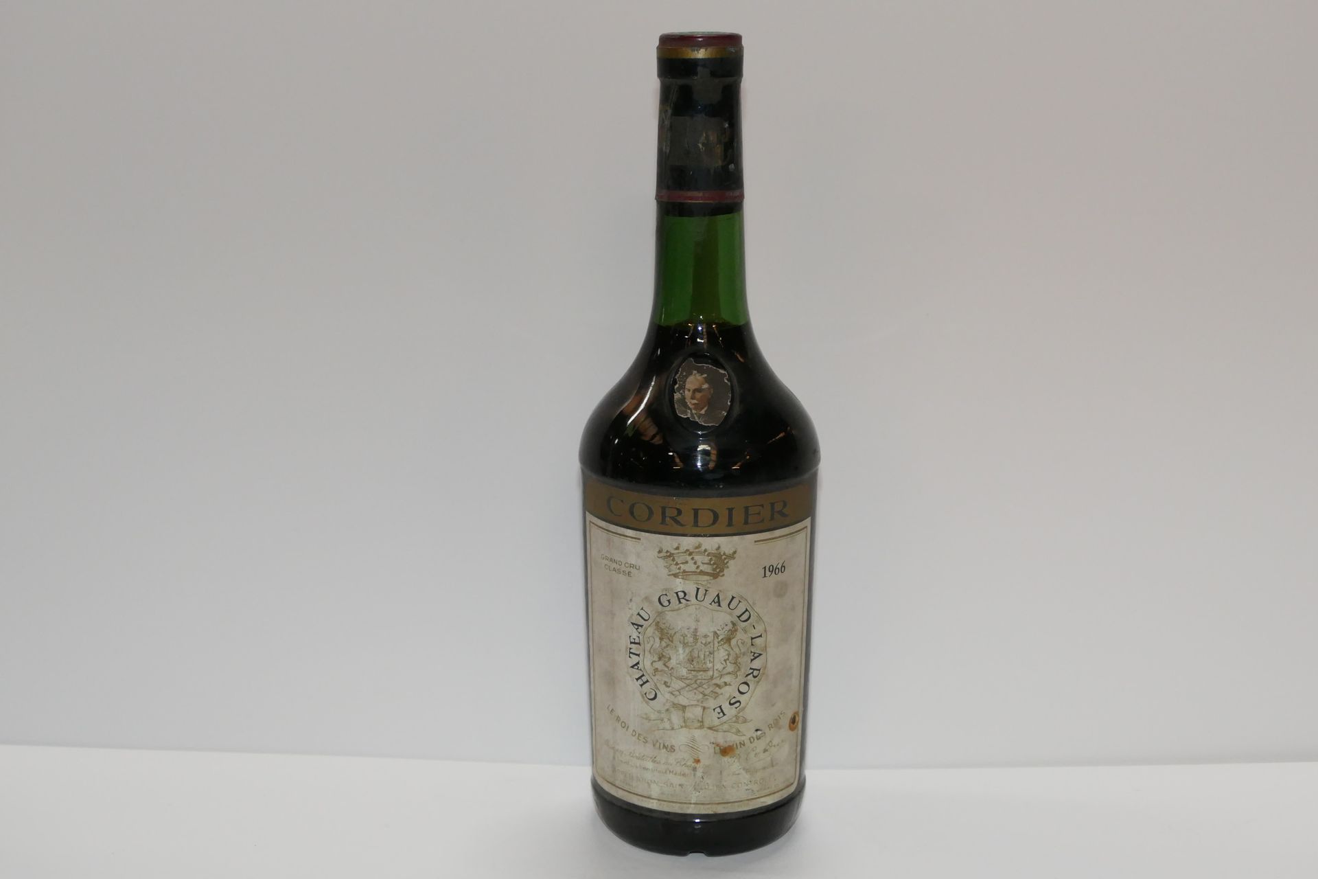 Null 1 Btle Château Gruaud Larose 1966 2nd GCC Saint Julien 高等级的肩部酒标略微脏污和轻微损坏 专家&hellip;
