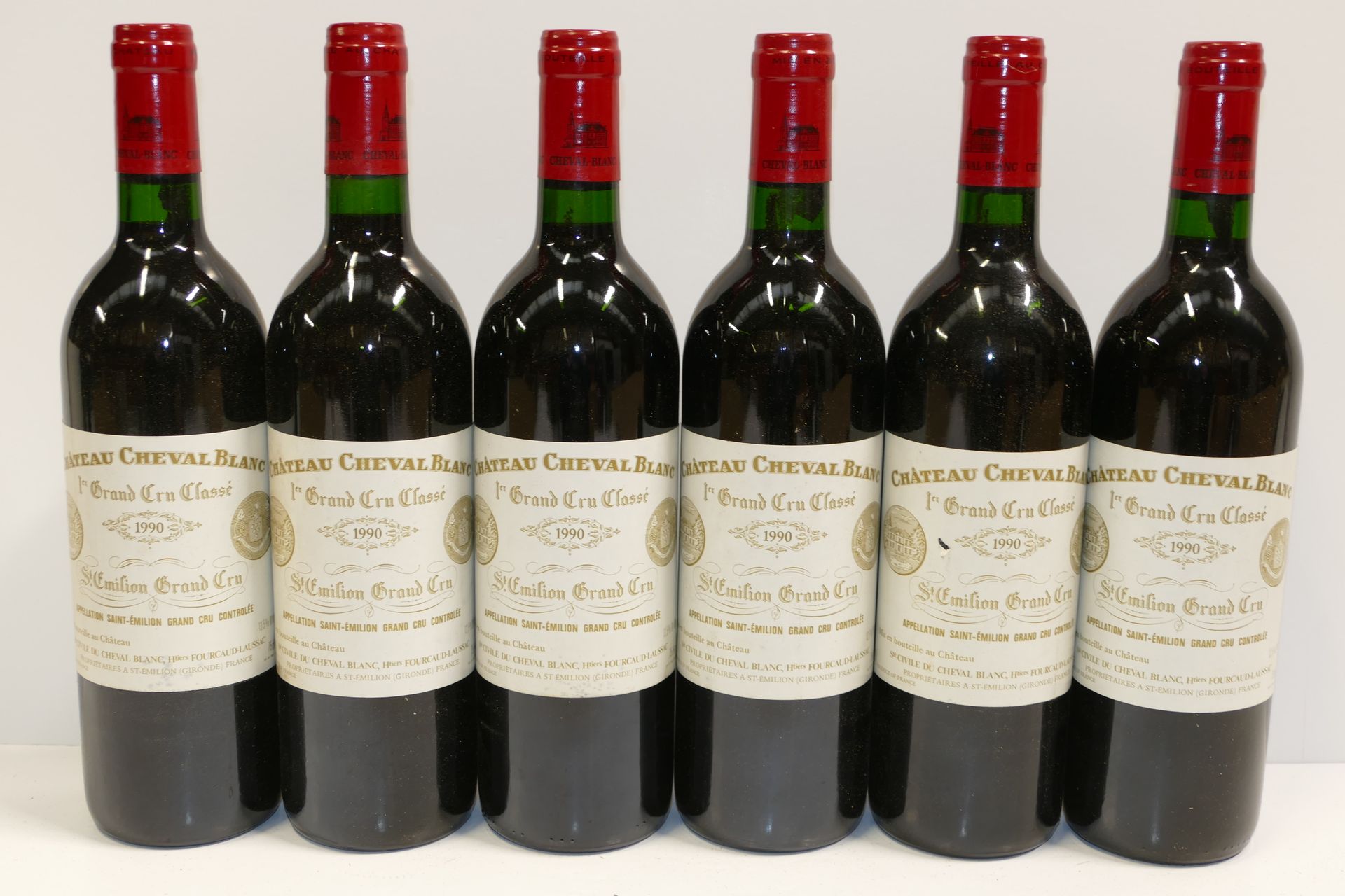 Null 6 Btles Château Cheval Blanc 1990 1er GCCA Saint Emilion etichette molto le&hellip;