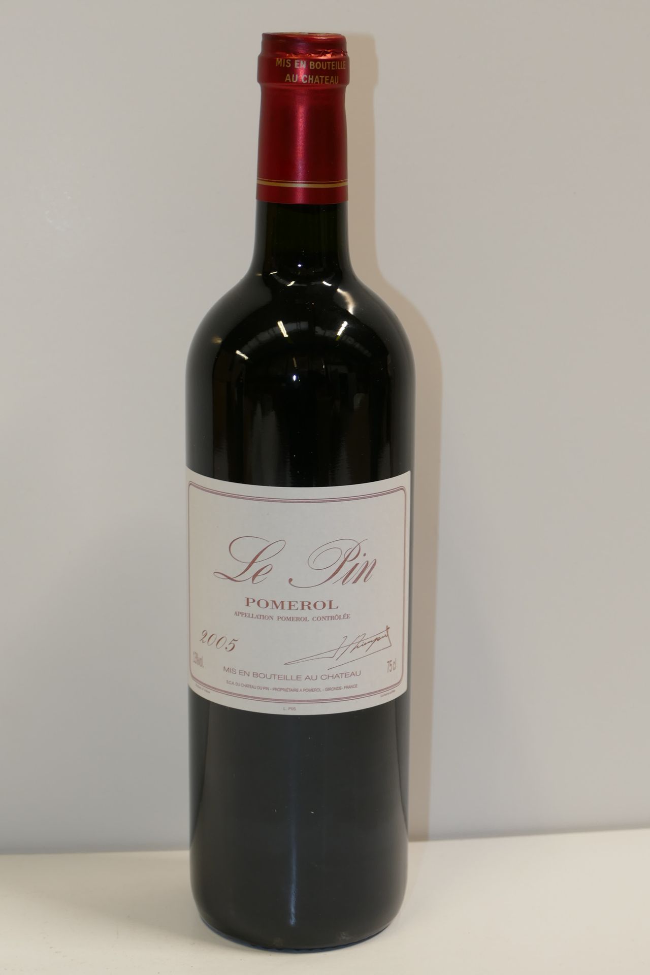 Null 1 Btle Château Le Pin 2005 Pomerol de una caja de madera original de 6 Btle&hellip;