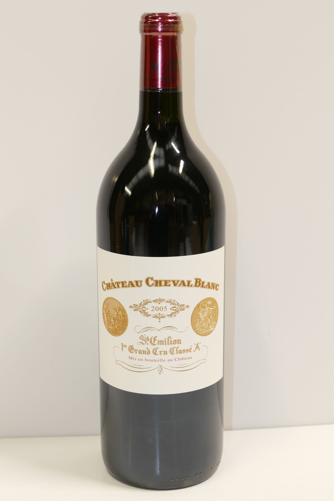 Null 1 Magnum Château Cheval Blanc 2005 1er GCCA Saint Emilion Expert : Emilie G&hellip;