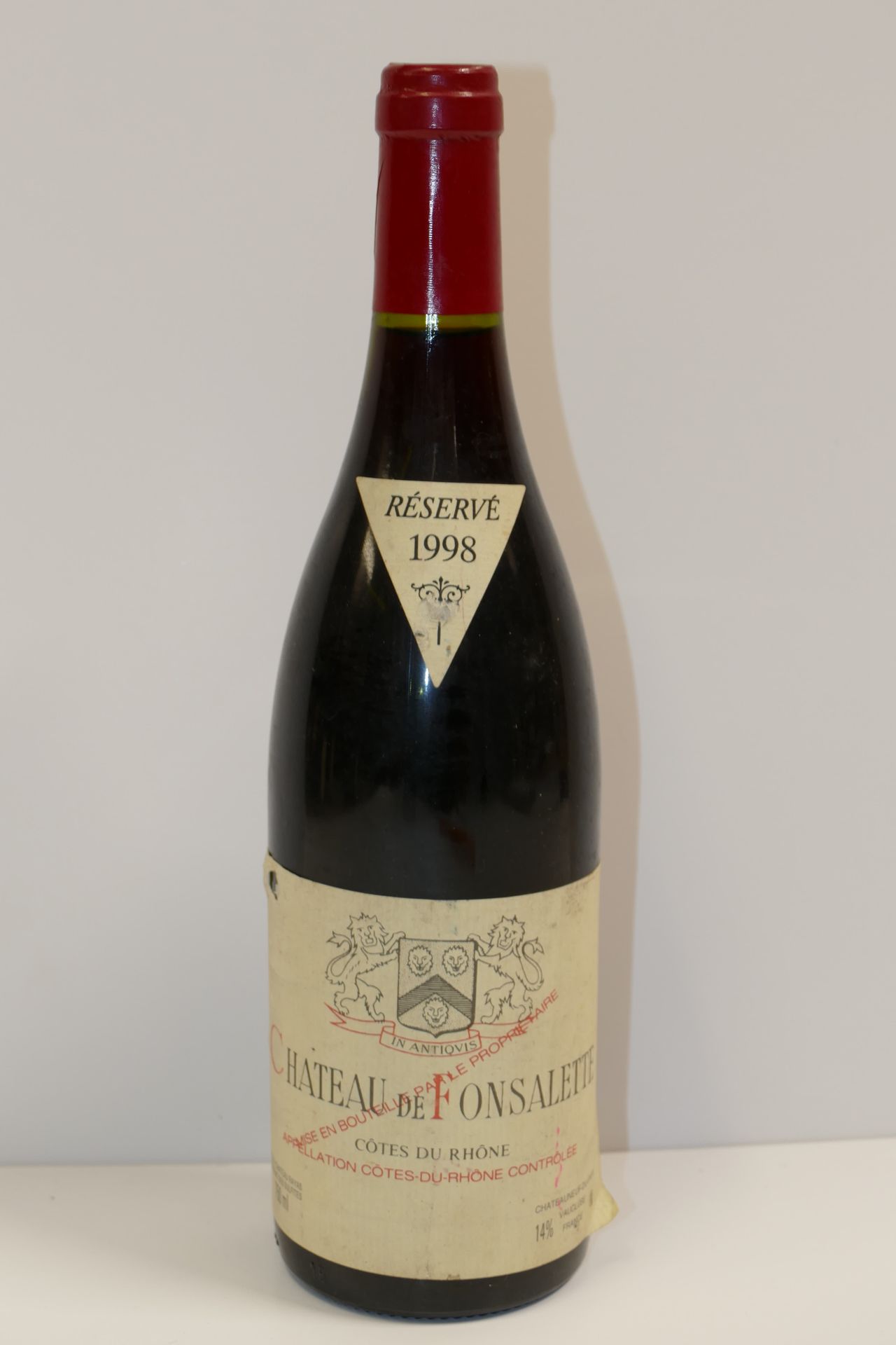 Null 1 Btle Château de Fonsalette rouge 1998 étiquette et collerette sales et ab&hellip;