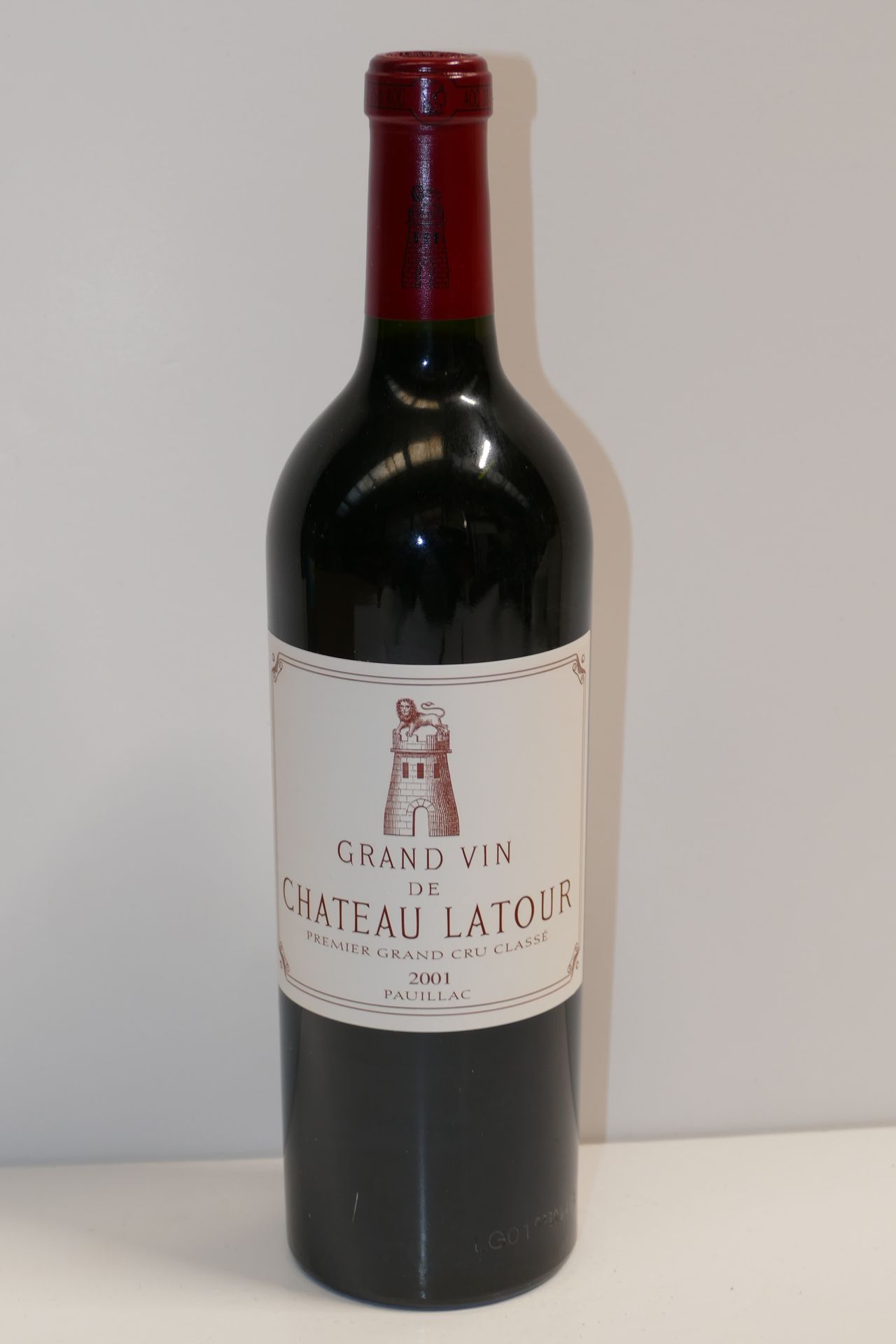 Null 1 Btle Château Latour 2001 1er GCC Pauillac Expert : Emilie Gorreteau