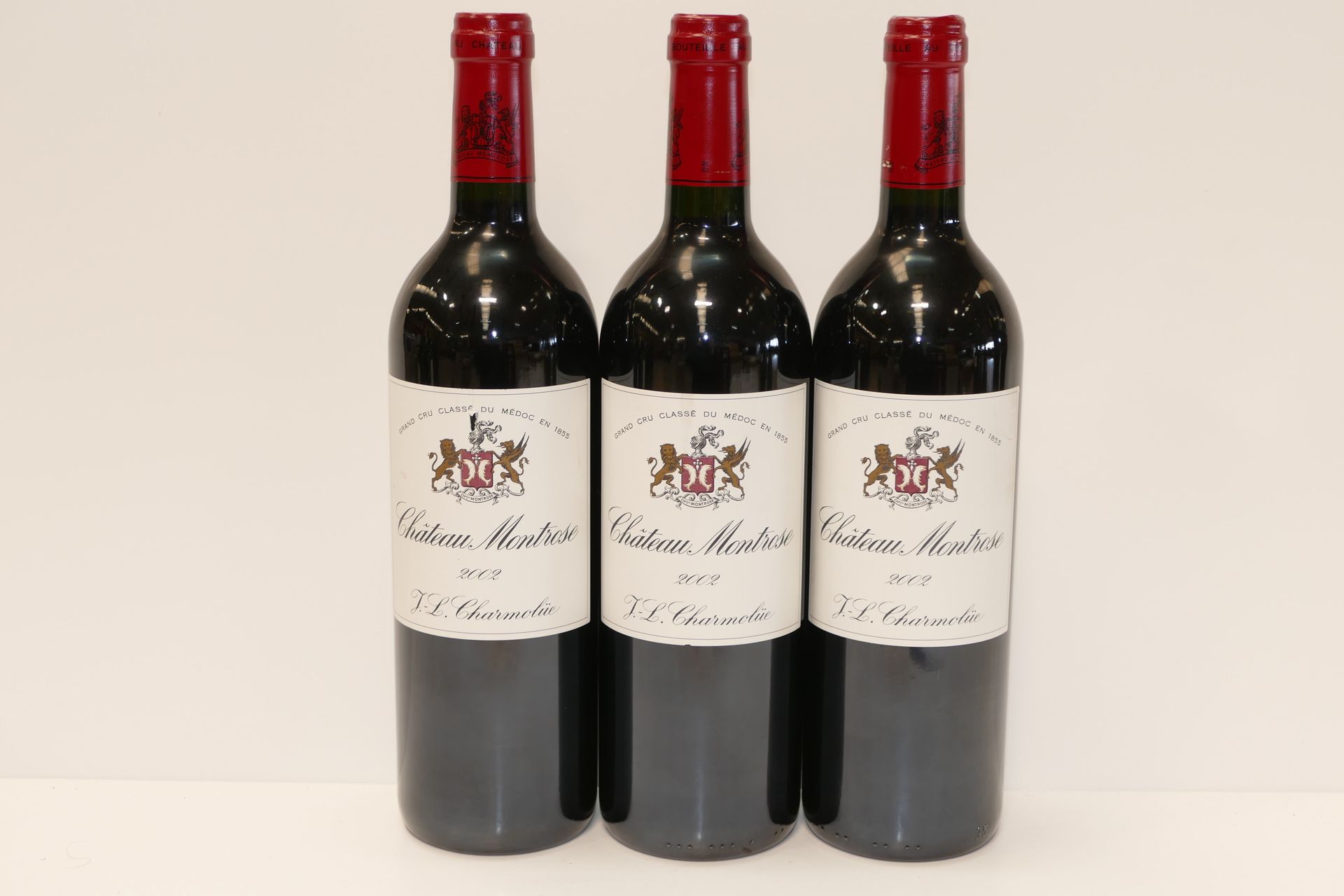 Null 3 Btles Château Montrose 2002 2ème GCC Saint Estèphe dont une étiquette trè&hellip;