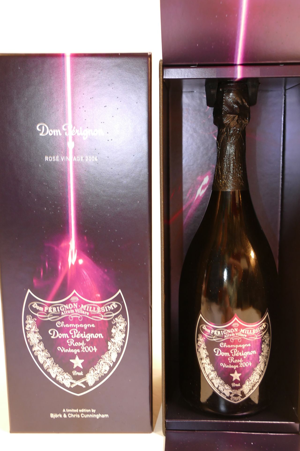 Null 1 Btle Champagne Dom Pérignon rosé 2004 Limitierte Auflage Björk und Chris &hellip;