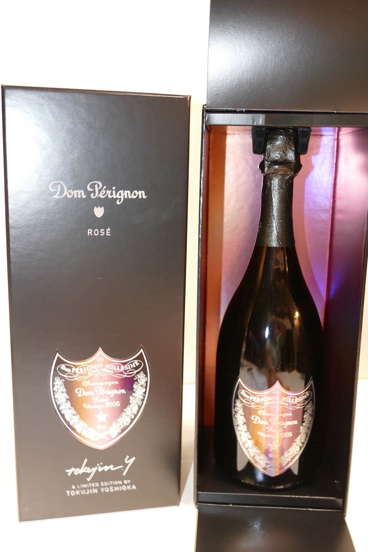 Null 1 bottiglia di Champagne Dom Pérignon rosé 2005 edizione limitata Tokujin Y&hellip;