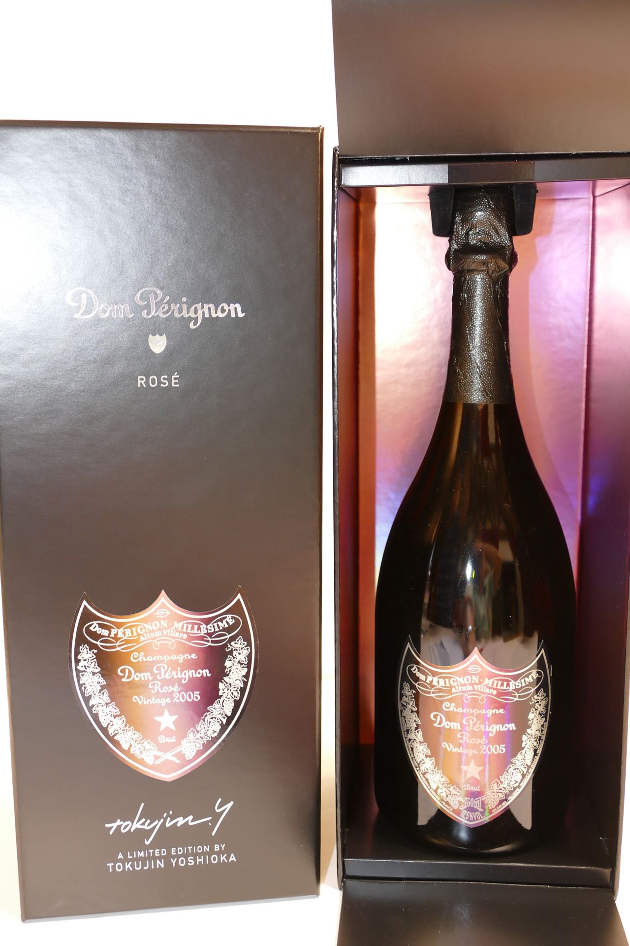 Null 1 bottiglia di Champagne Dom Pérignon rosé 2005 edizione limitata Tokujin Y&hellip;