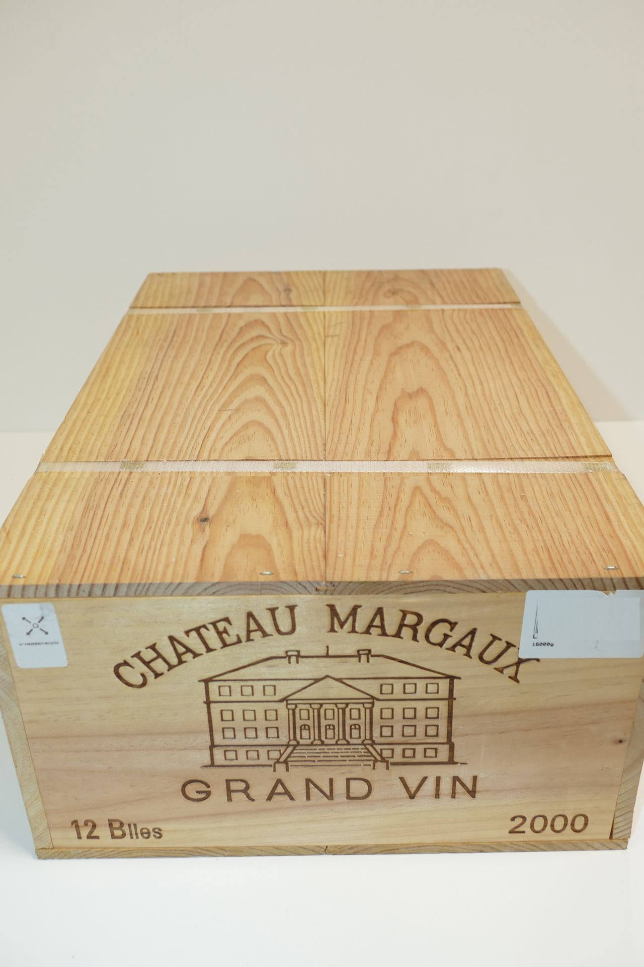 Null 12 Btles Château Margaux 2000 1er GCC Margaux en caja de madera original si&hellip;