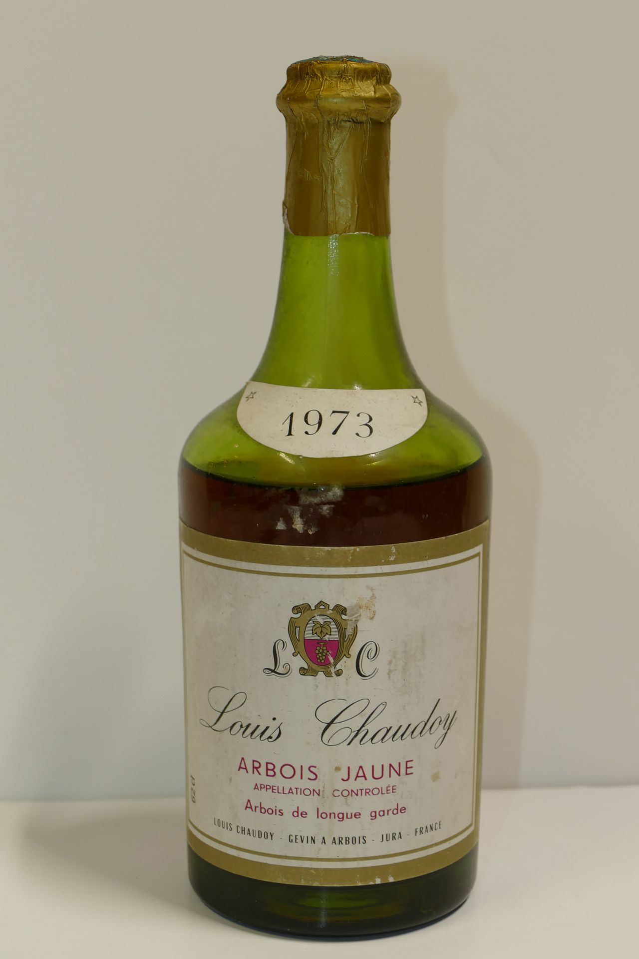 Null 1 Btle Arbois Jaune 1973 Domaine Louis Chaudoy capsule with hole very low l&hellip;