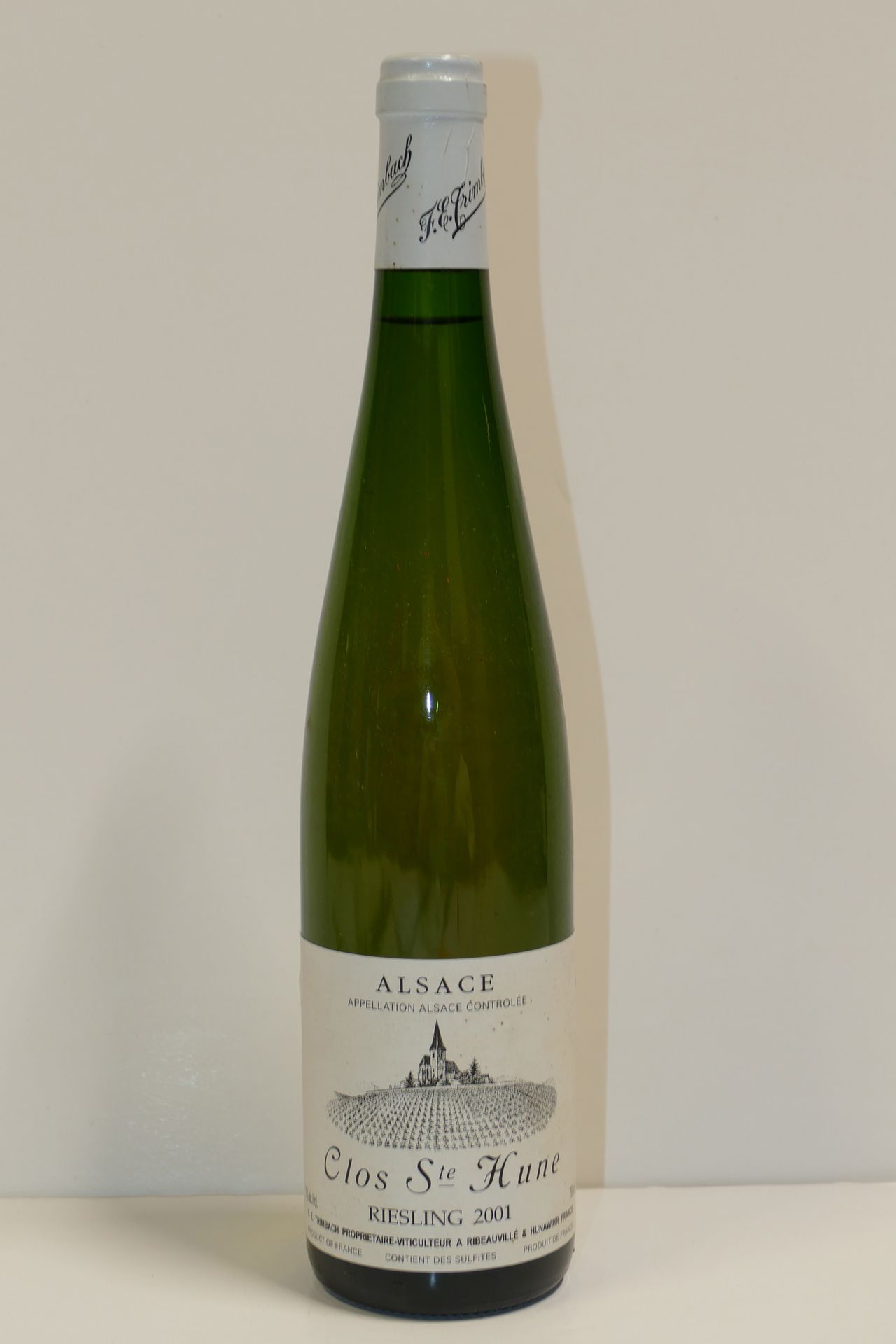 Null 1 Btle Riesling Clos Sainte Hune 2001 Domaine Trimbach label very slightly &hellip;
