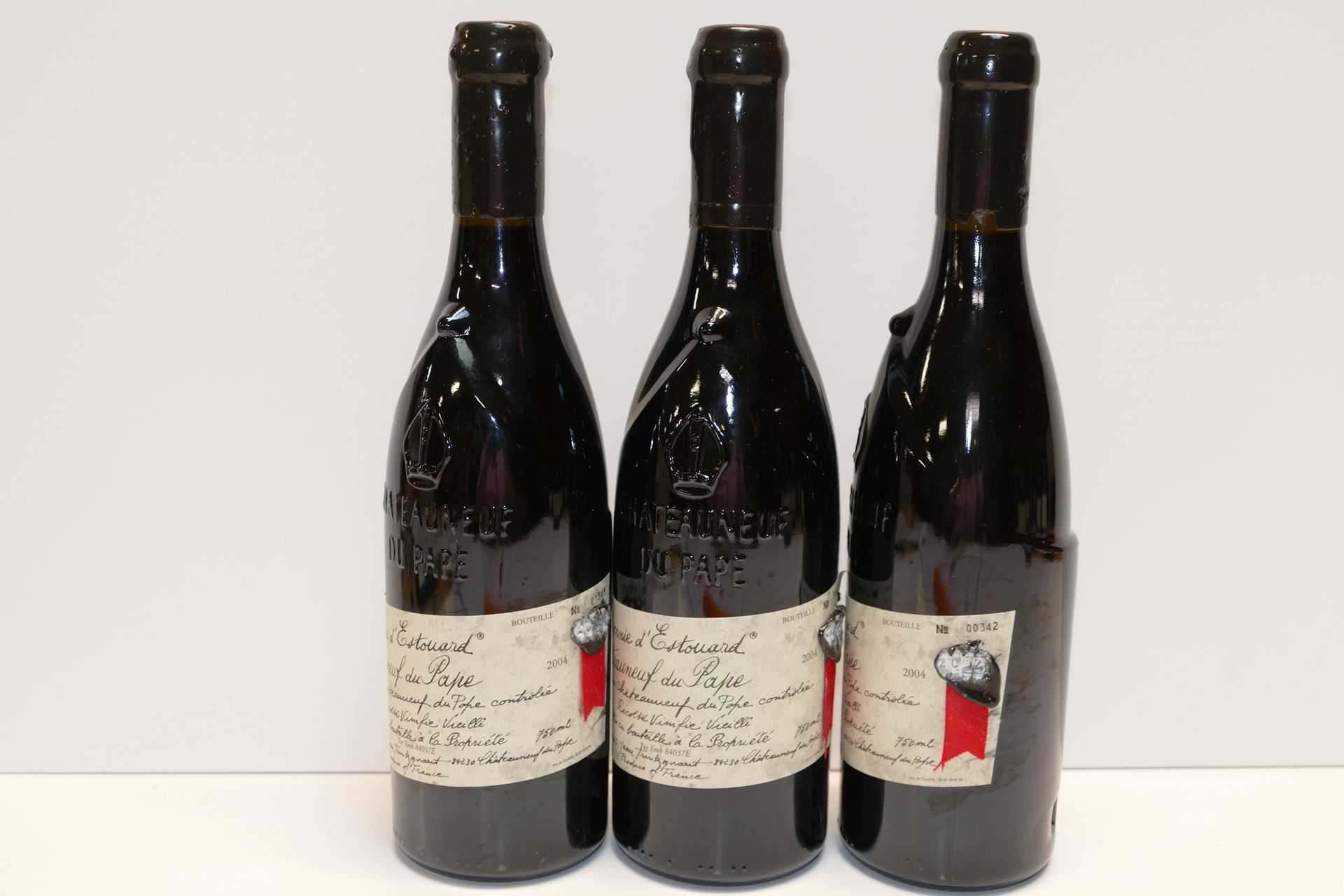 Null 3 Btles Châteauneuf du Pape rouge 2004 Domaine Baronnie d'Estouard Expert :&hellip;