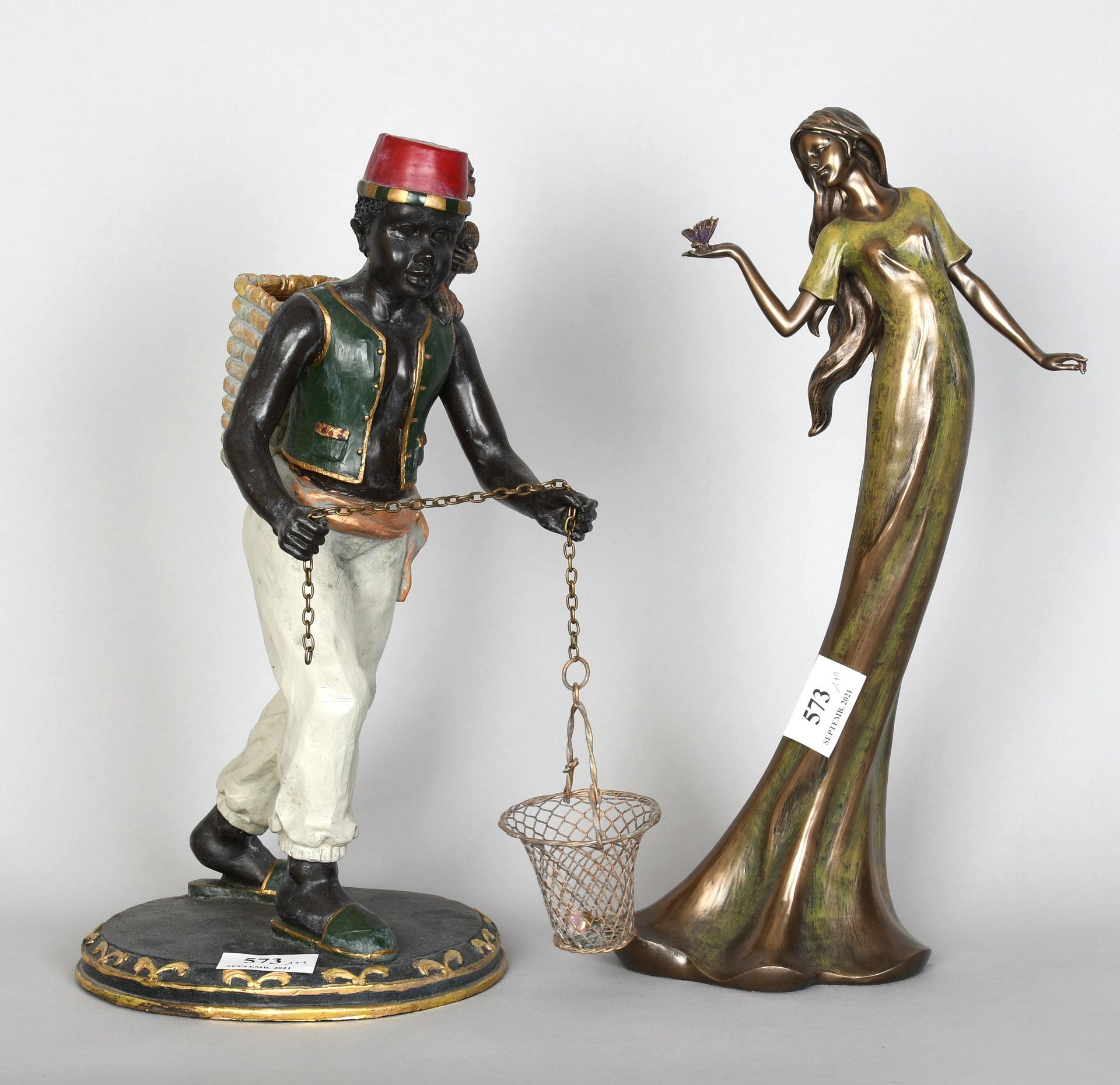 Null Eine plus dekorative Statuen: "Elegant 1900" und "Affentrainer" - Höhe: 35 &hellip;