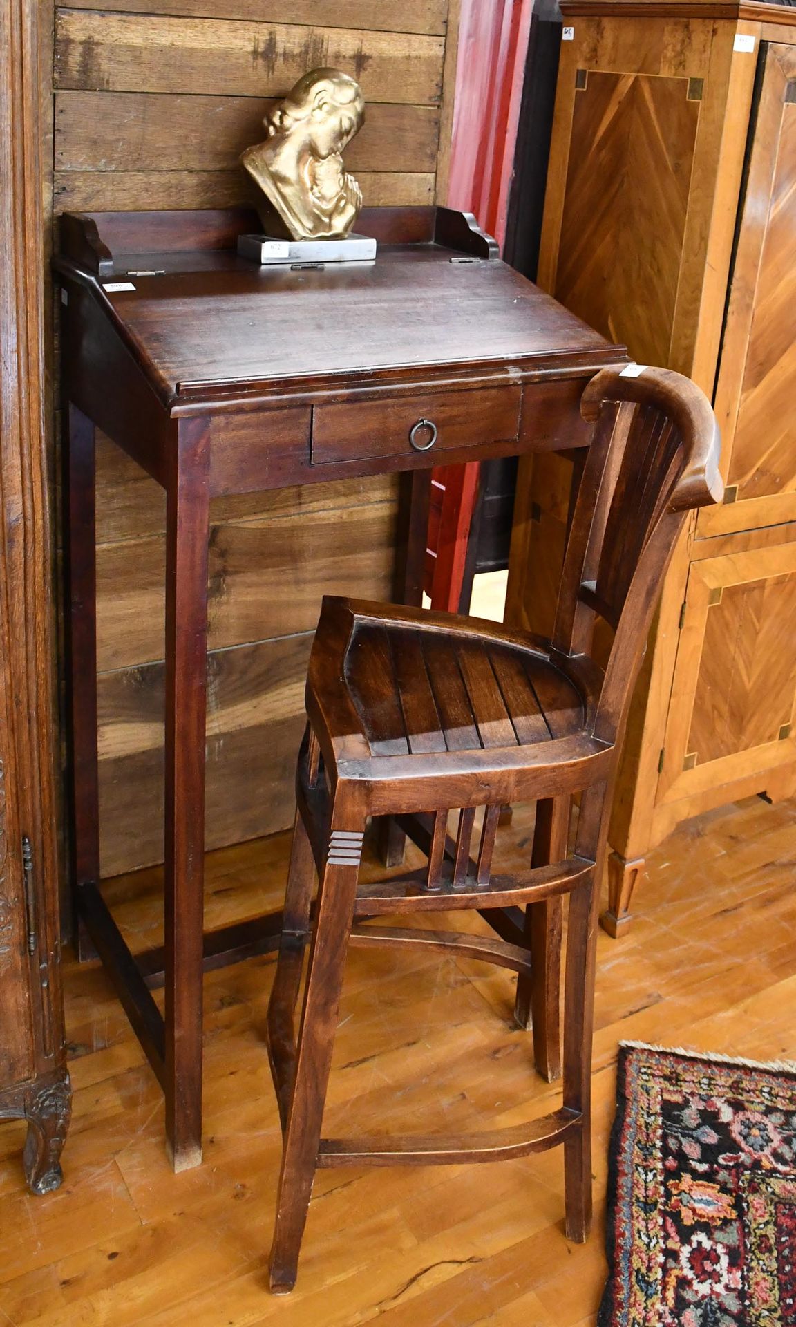 Null High desk in exotic wood and its stool