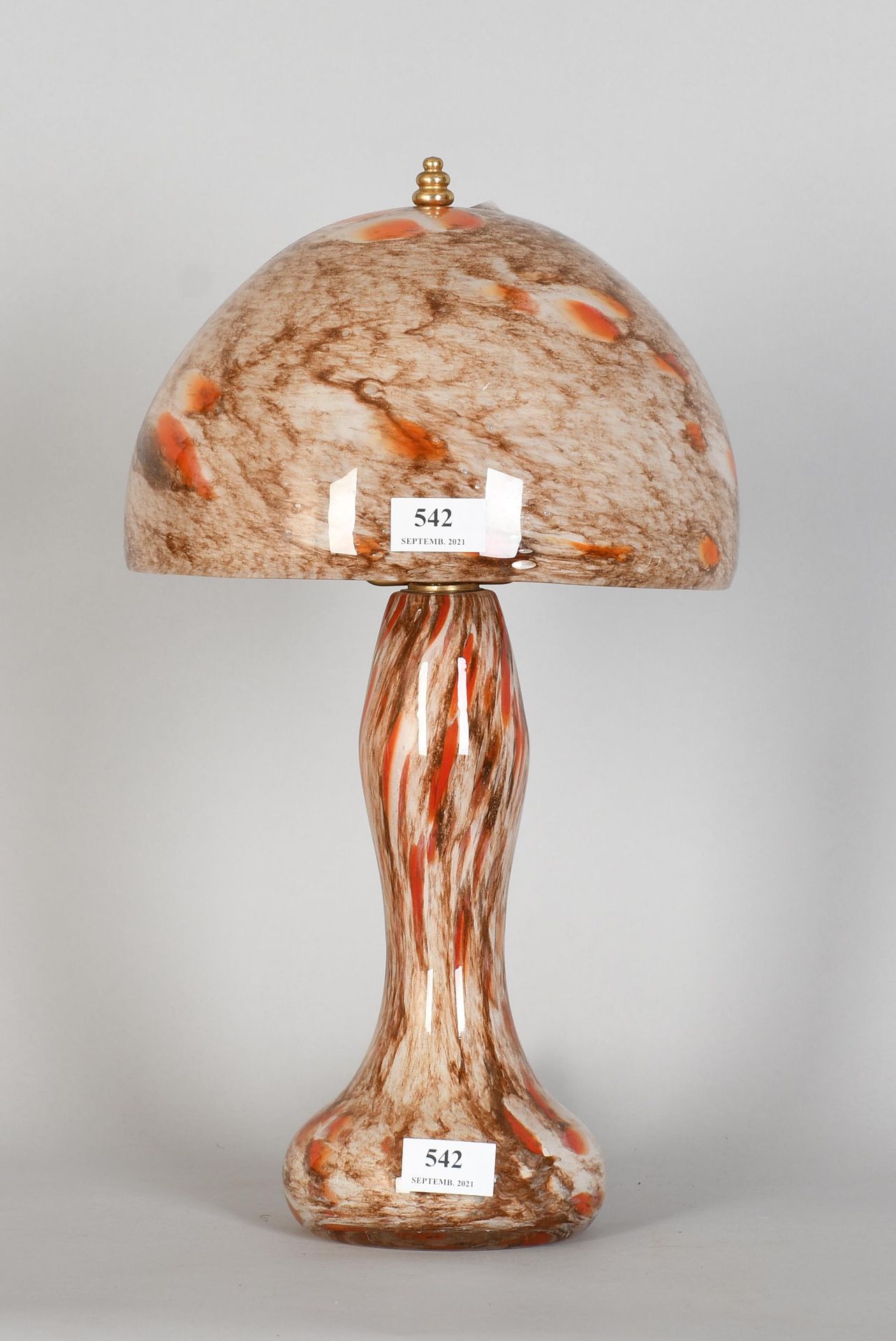 Null 法国La Rochere

蘑菇灯，大理石花纹玻璃。高度：45厘米。