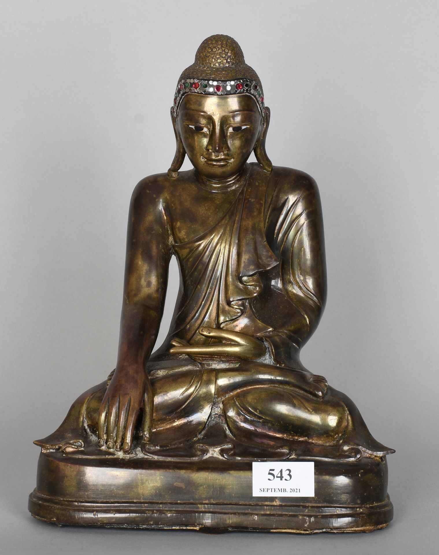 Null Buda en posición de loto, en bronce - Altura: 31 cm