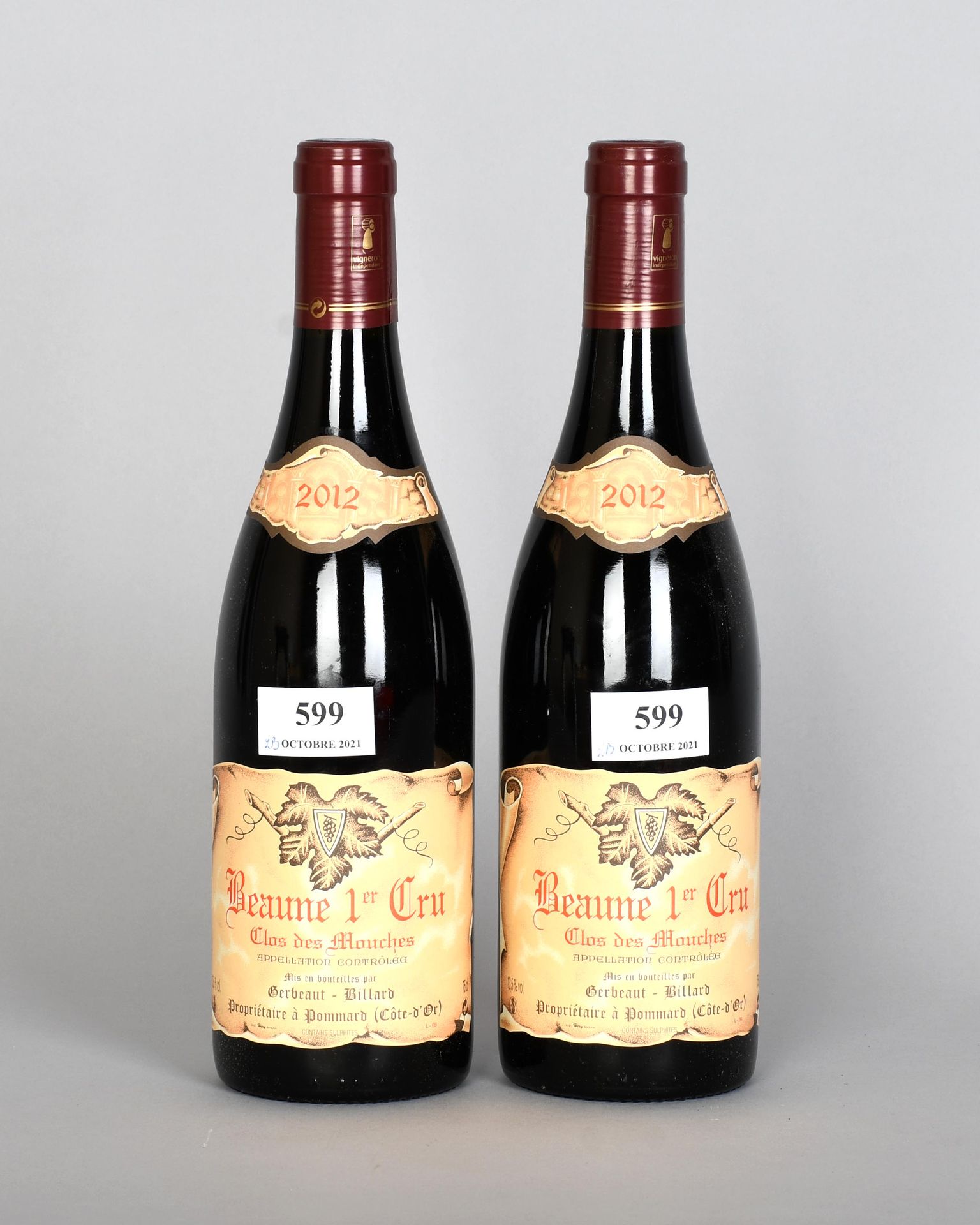 Null Beaune 2012 - Mise d’origine - Deux bouteilles de vin

Clos des Mouches. Pr&hellip;