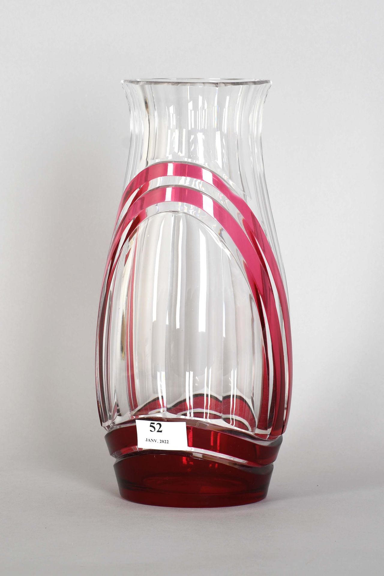 Null Val Saint-Lambert

装饰艺术花瓶 "Carioca"。来自1936年的目录。签名在粉笔画中。

高度：30.5厘米。