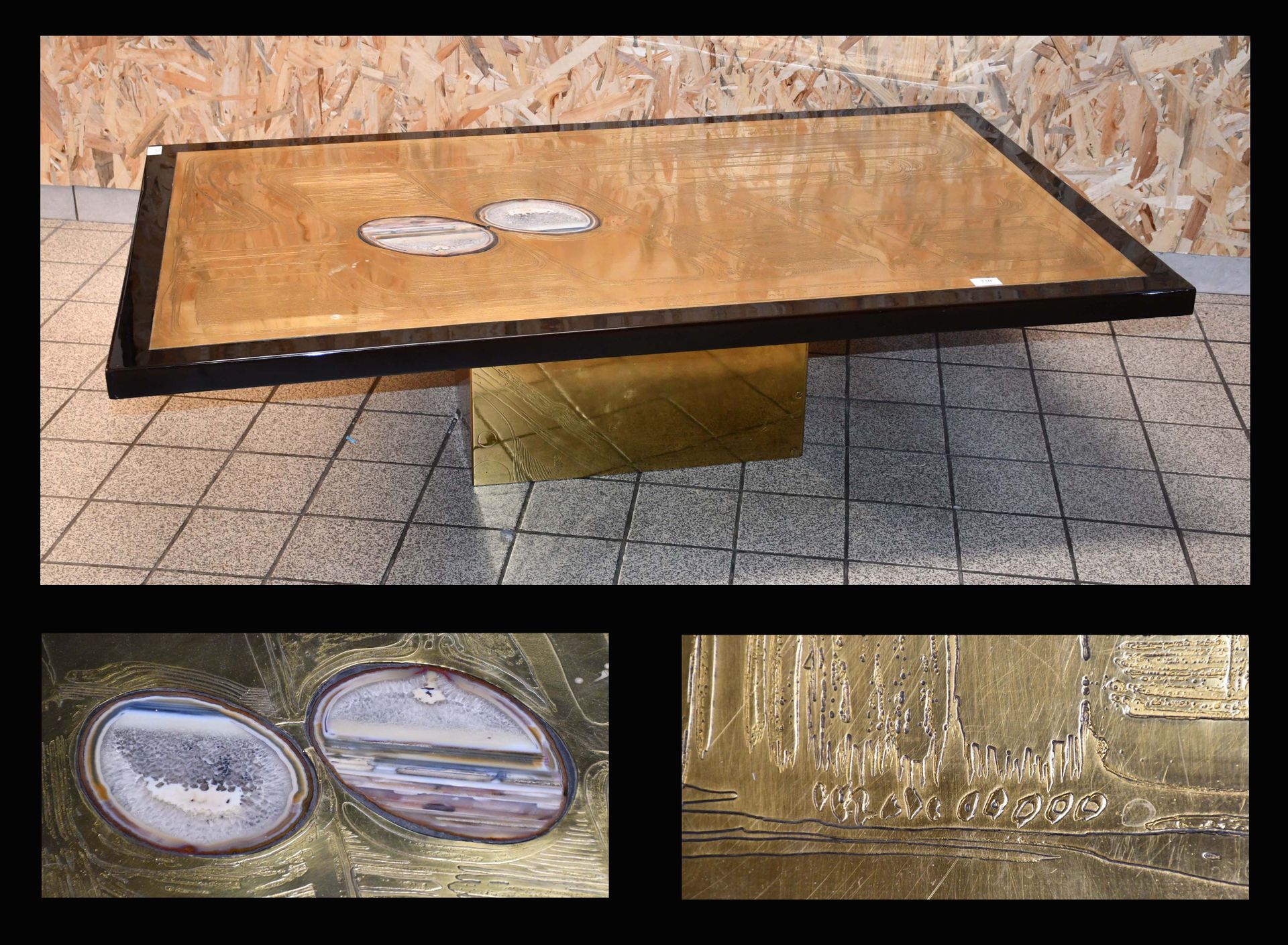 Null Vintage coffee table, the base and the shelf in acid-etched brass - The she&hellip;