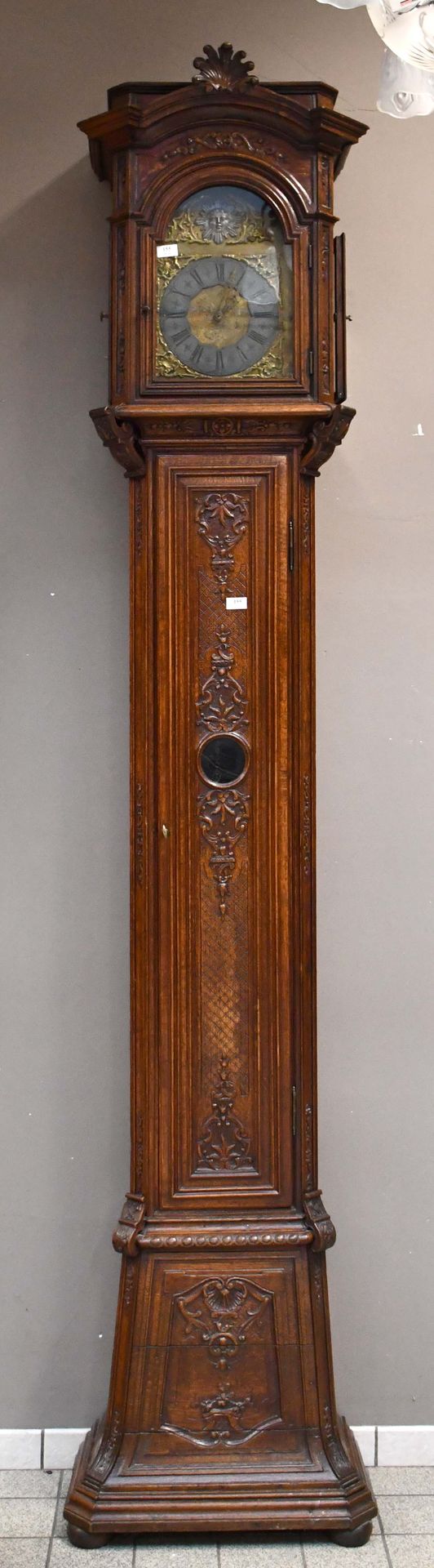 Null 摄政时期风格的精细列日镶木钟，斜面雕刻的橡木。