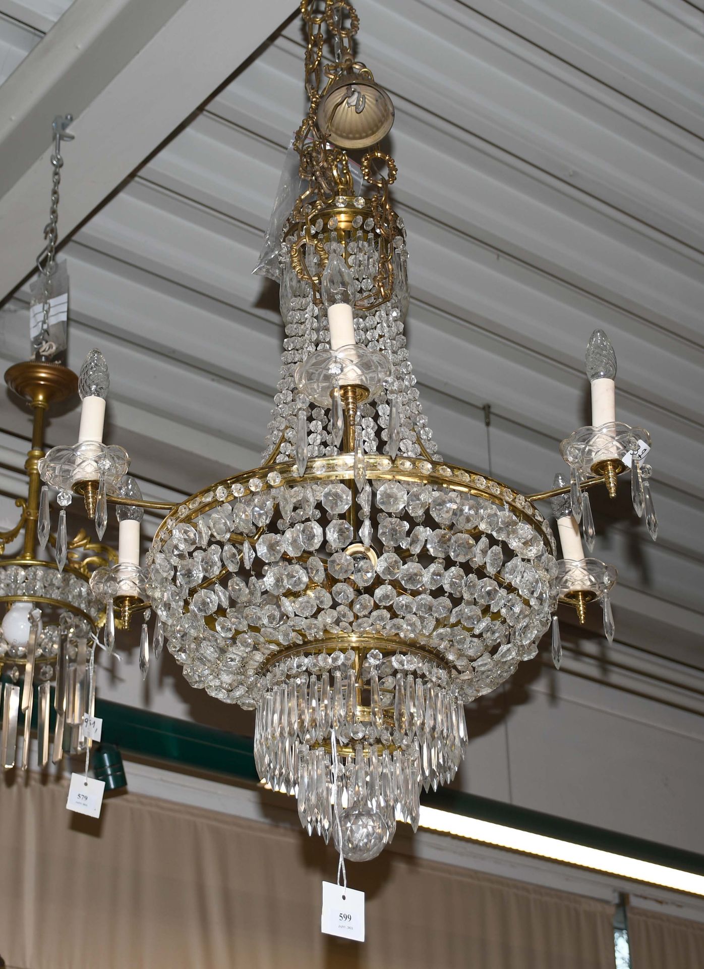 Null Crystal and brass beaded bag chandelier