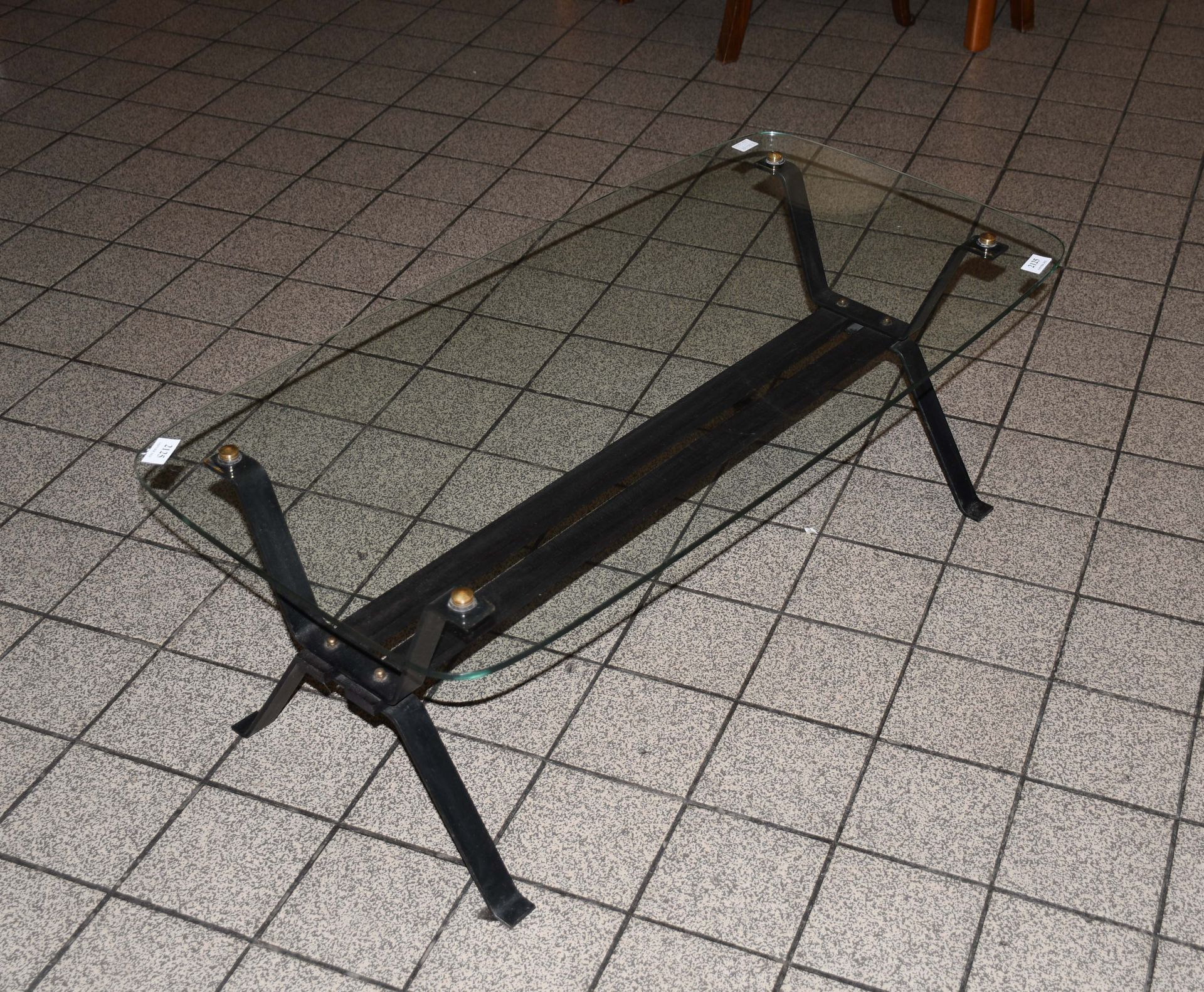 Null Mesa de centro vintage con patas de metal negro - Tablero de cristal