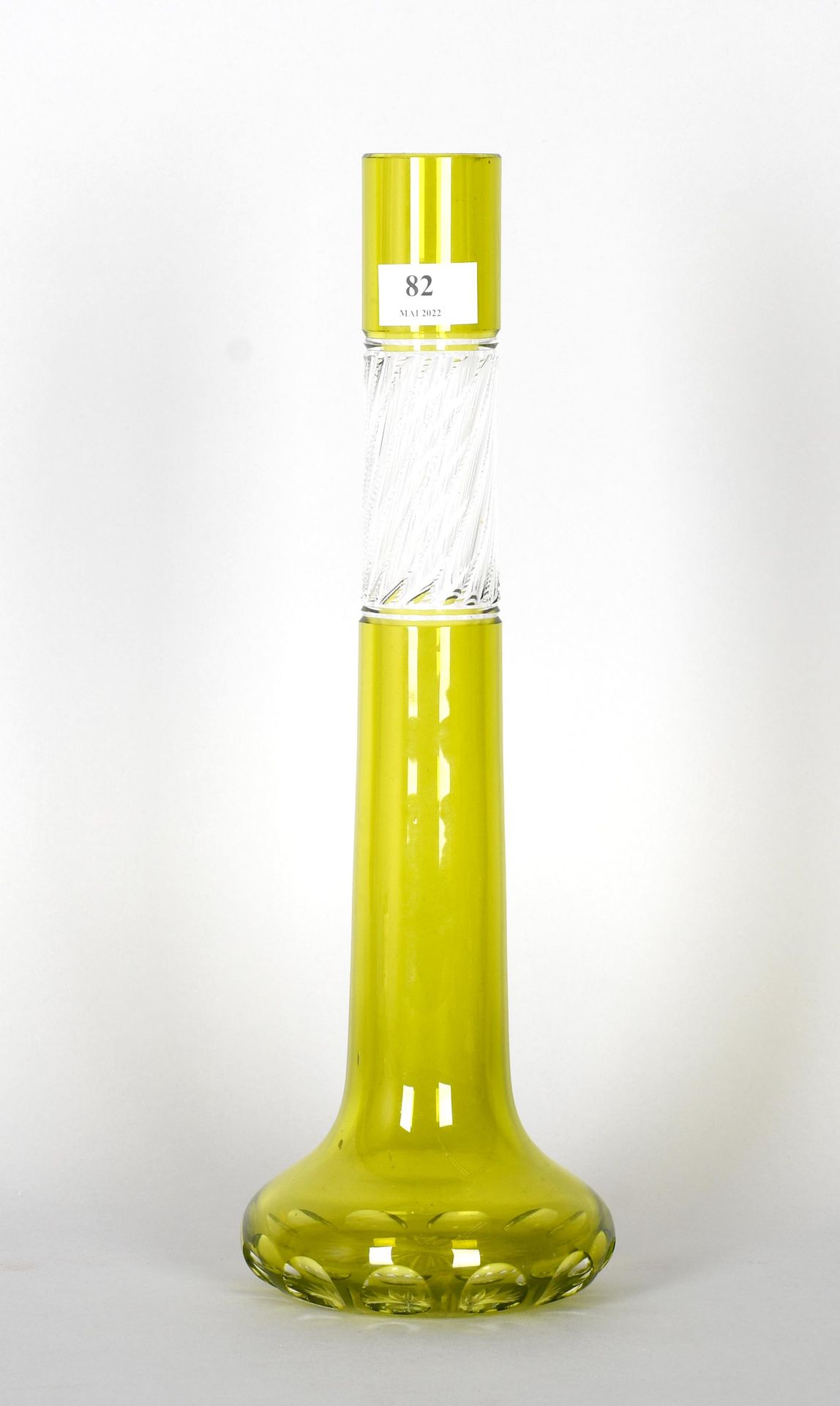 Null Val Saint-Lambert

Vase “soliflore” en cristal doublé vert à frise taillée.&hellip;
