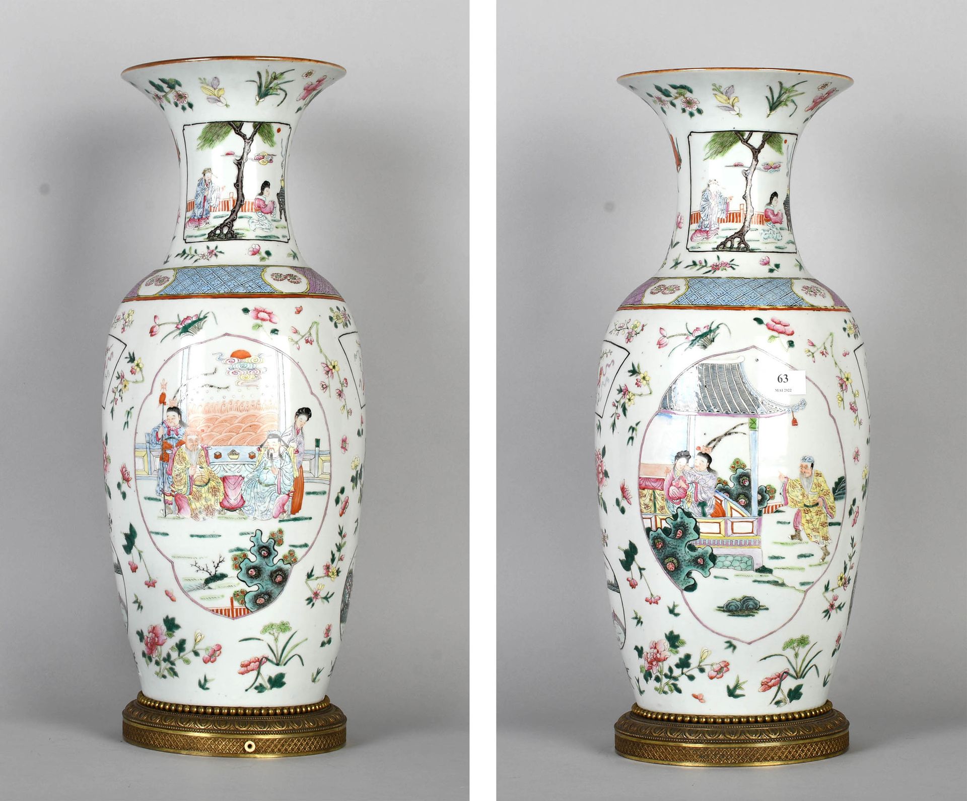 Null Chine

Vase en porcelaine polychrome à décor animé dans les réserves. Base &hellip;