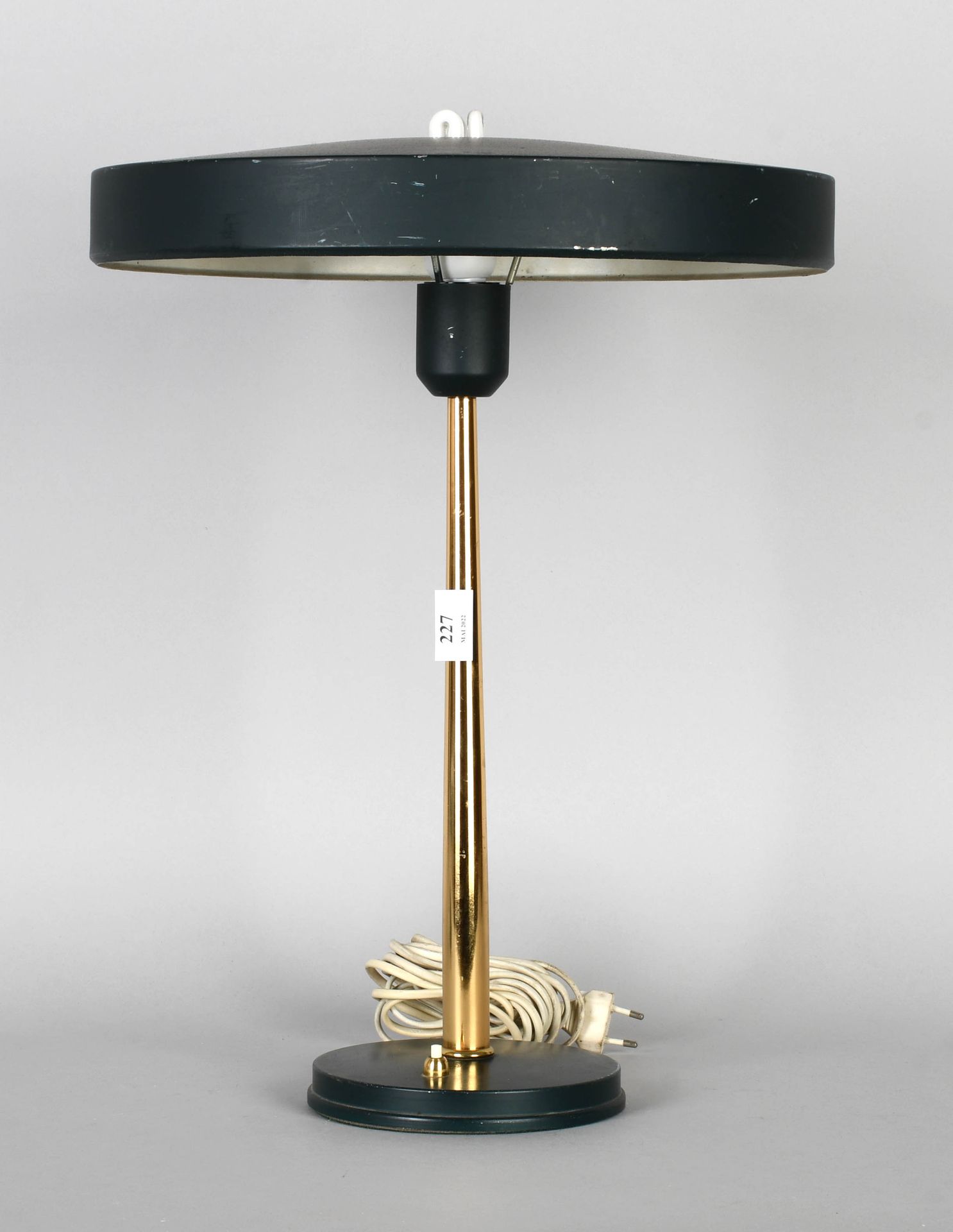 Null Louis Kalff / Philips

Lampe de bureau vintage.