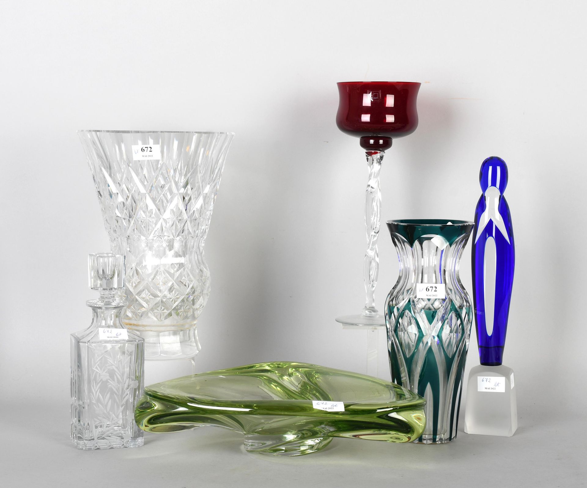 Null 一批Val Saint-Lambert水晶和其他水晶

双层和切割的花瓶，处女，绿色的杯子，花瓶，茶杯，...