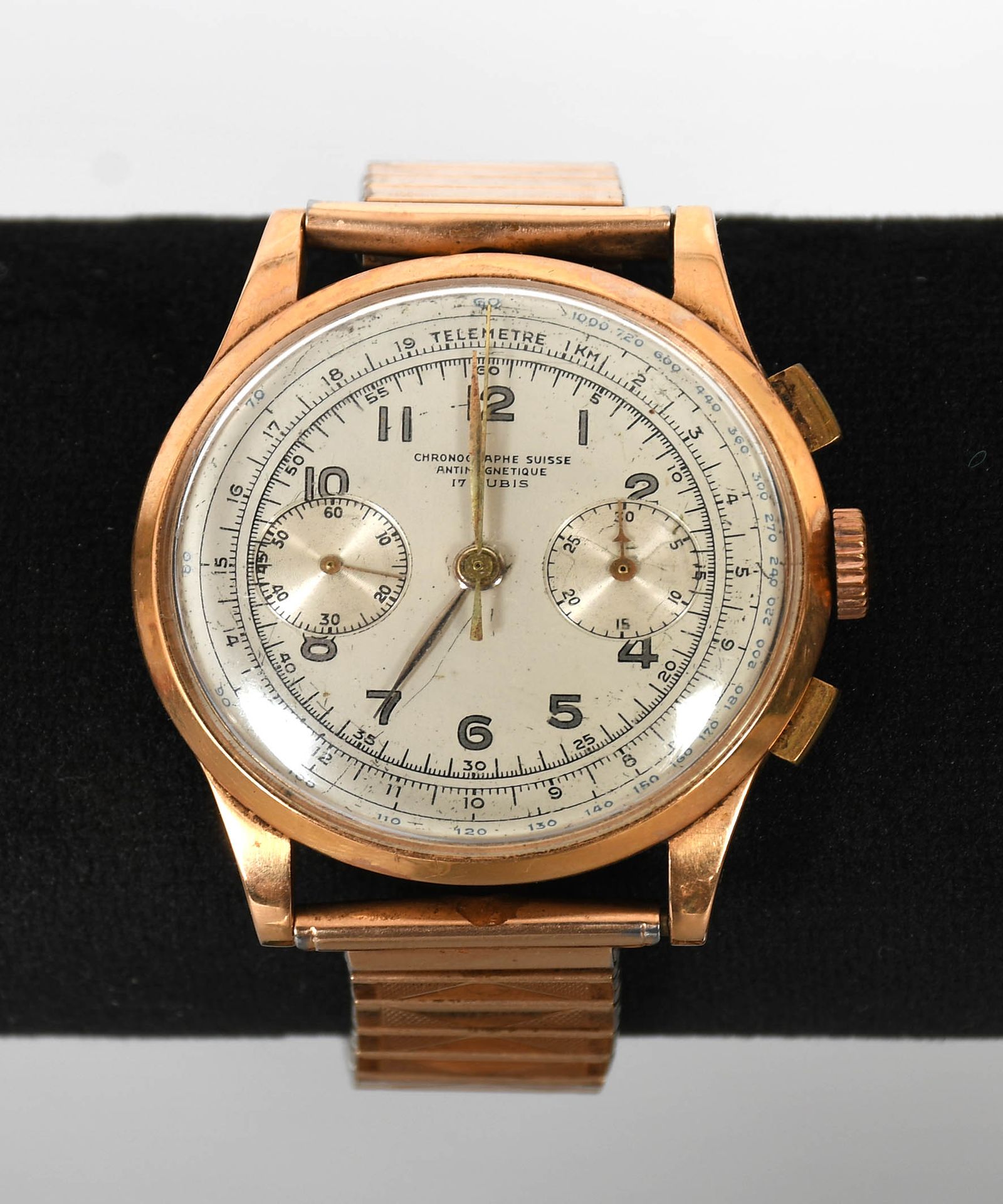 Null Jewel

Vintage chronograph wristwatch with eighteen carat yellow gold case &hellip;