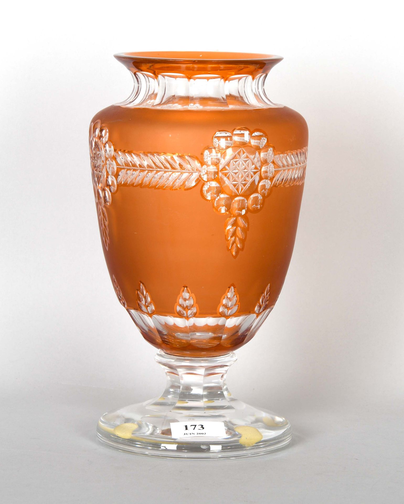 Null Val Saint-Lambert / Joseph Simon

奥罗拉和切割水晶花瓶，底部有磨砂。高度：28厘米。