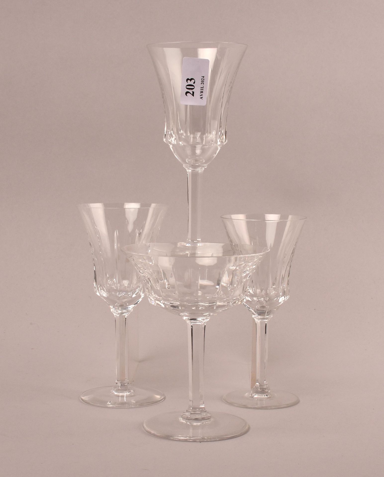 Null Val Saint-Lambert
Service à verres “Poitiers” en cristal. 39 verres : 12 co&hellip;