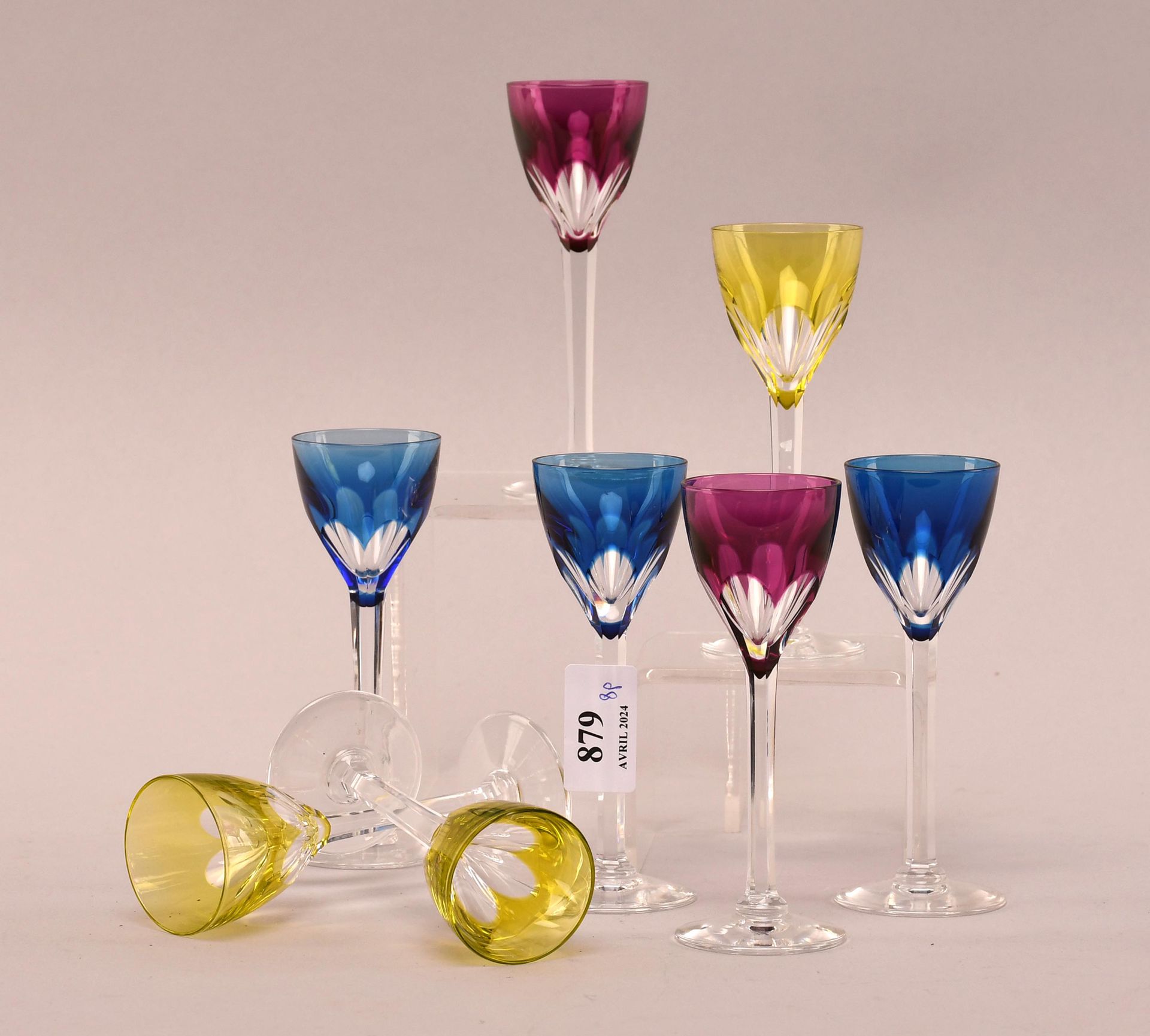 Null Val Saint-Lambert
Huit verres à liqueur à coupe doublée multicolore et côte&hellip;