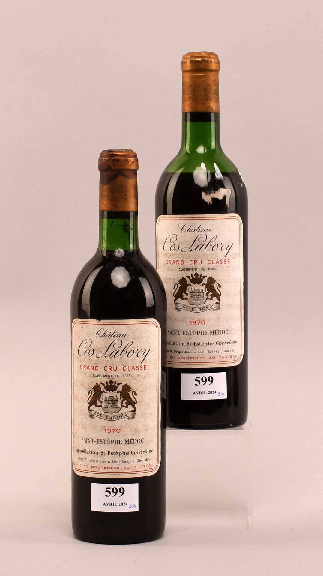 Null Cos Labory 1970 - Mise château - Deux bouteilles de vin
Saint-Estèphe. GCC.&hellip;