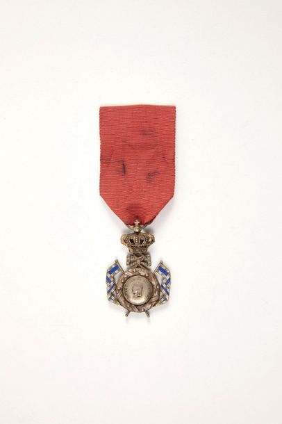 Médaille d'honneur du Royaume de Naples, créée par Murat en 1814, en vermeil et &hellip;