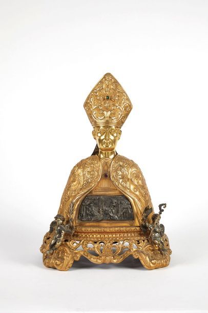 RELIQUAIRE Reliquaire 

en tôle et métal dorés représentant un évêque en buste c&hellip;