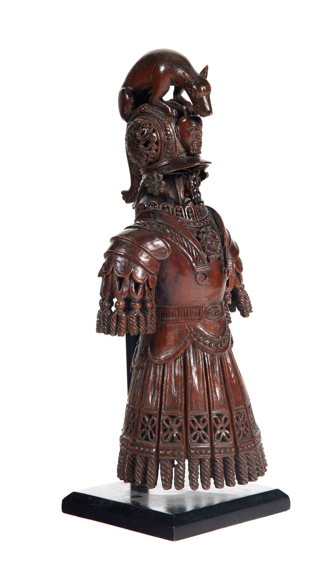 Modèle de costume d'apparat Model of a ceremonial costume 

in carved boxwood.

&hellip;