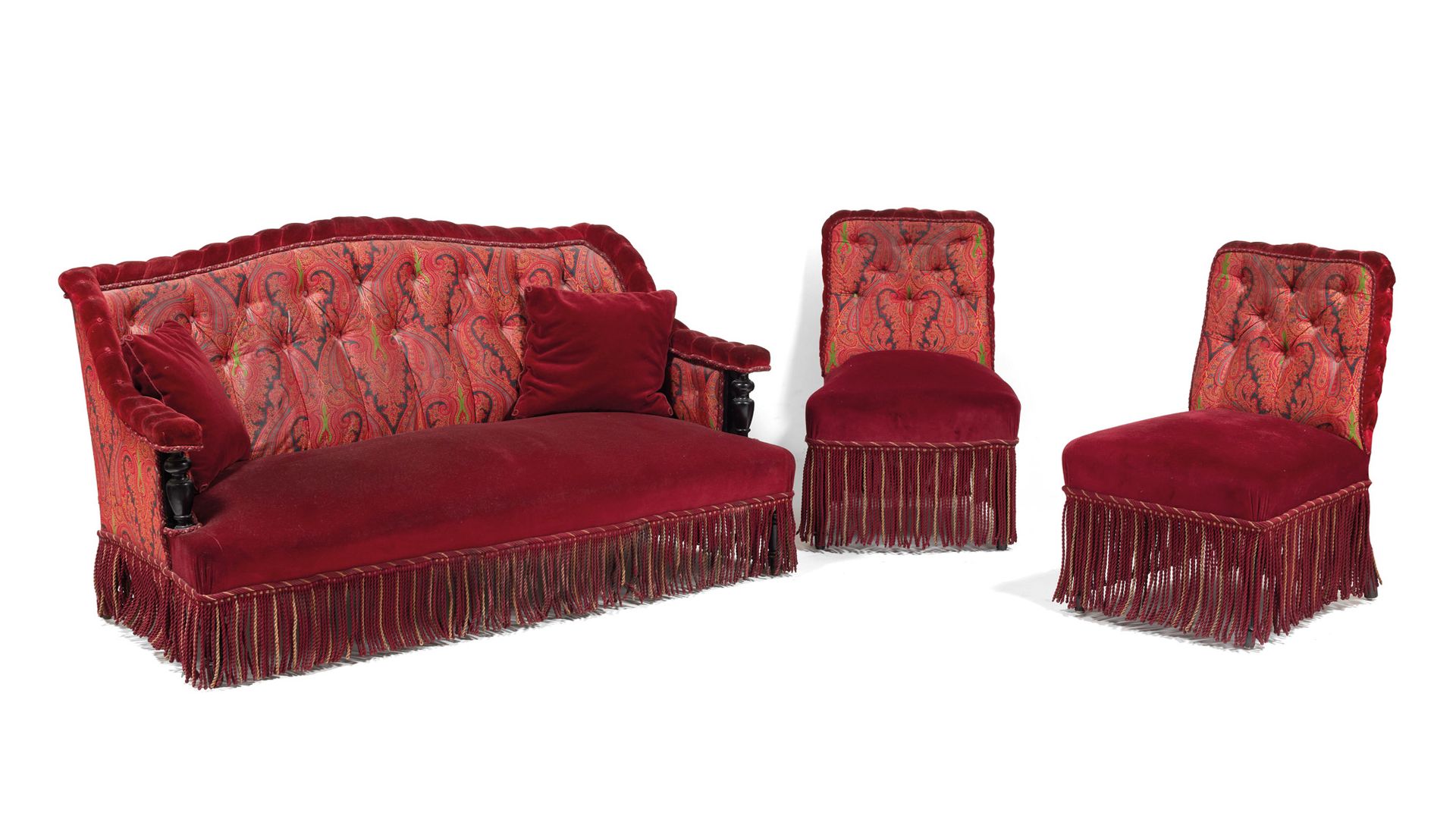 Suite de quatre chauffeuses et un canapé 由四张扶手椅和一张沙发组成的套房

黑色漆面和翻转的腿，座椅用深红色天鹅绒装饰&hellip;