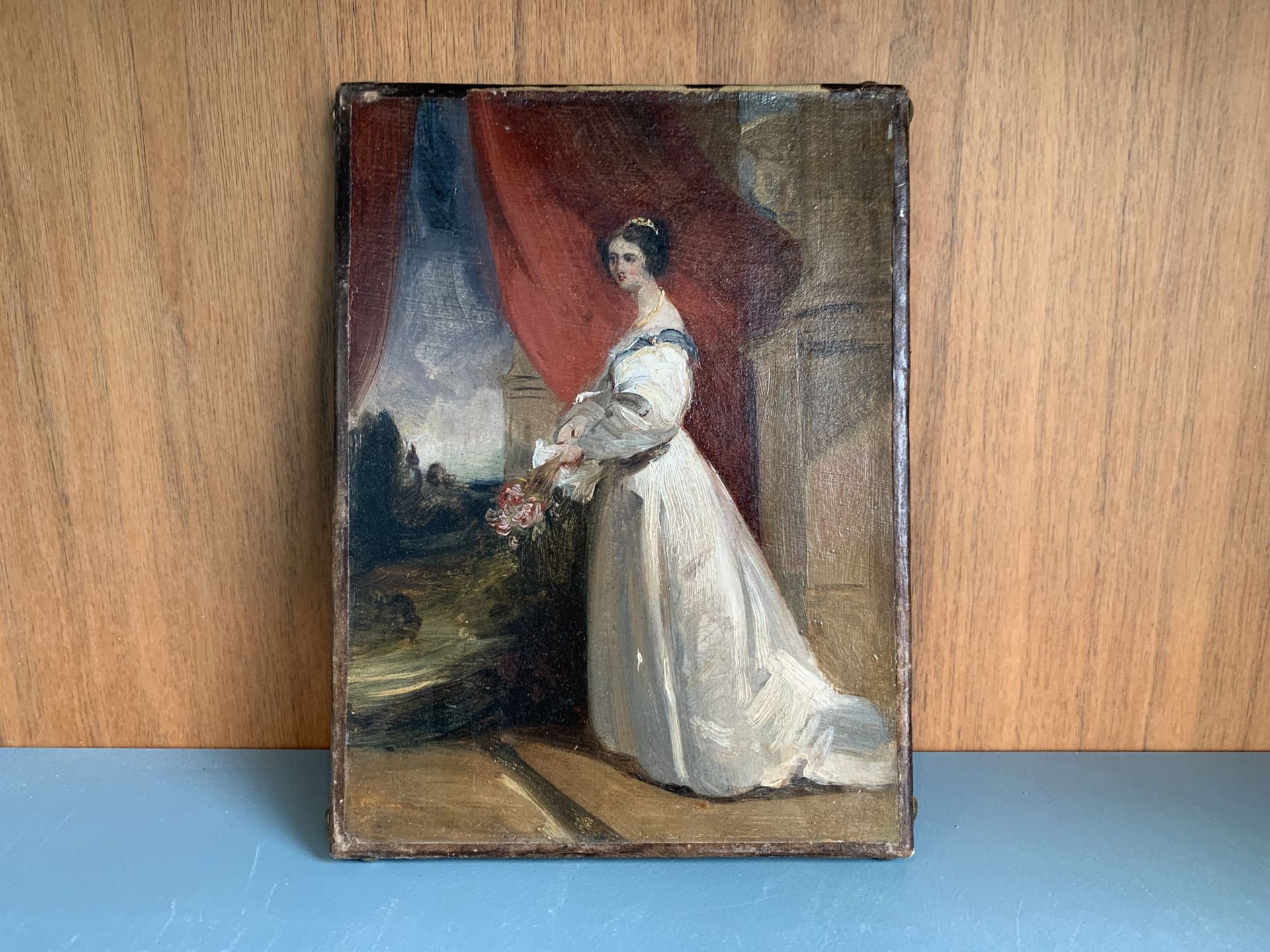 Null 19 世纪法国学院派，约 1840 年
推测为英国维多利亚女王（1819-1901 年）的肖像。
画布油画，描绘维多利亚女王身着白色长袍，头戴骑士勋章&hellip;