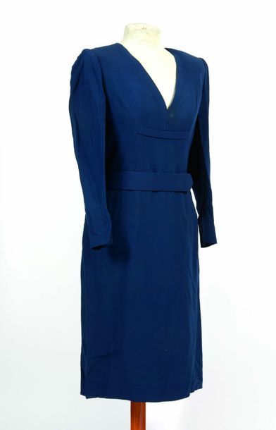 CHRISTIAN DIOR PARIS CHRISTIAN DIOR Paris

Robe à manches longues en crêpe bleu &hellip;