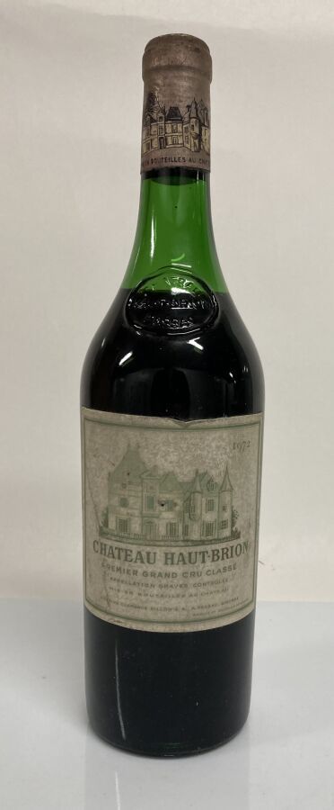 Null 1 Bottiglia CHÂTEAU HAUT-BRION 1972 GCC1 Tombe (4,5 cm; e.T.H con spaccatur&hellip;