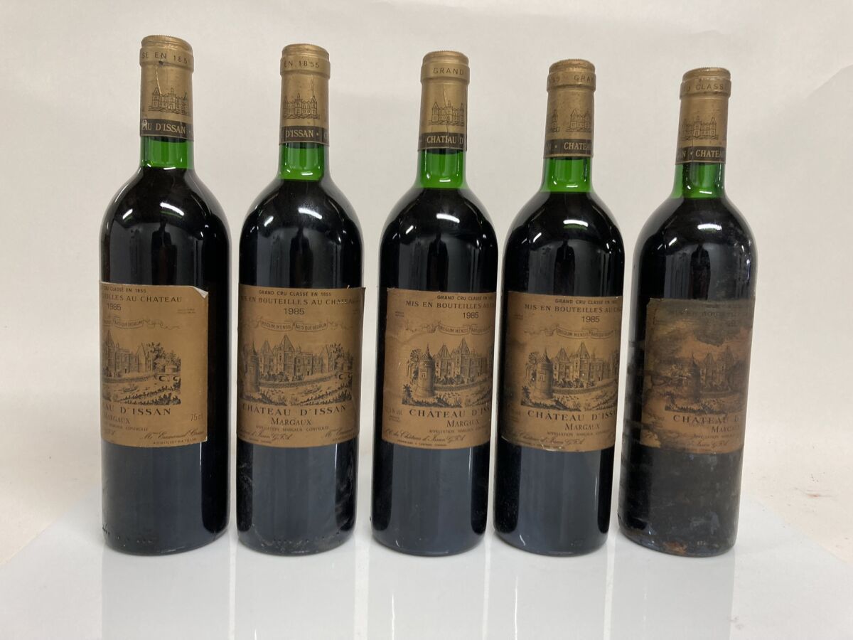 Null 5 Bottles CHÂTEAU D'ISSAN 1985 GCC3 Margaux (T.L.B- or better; 4 e.L.S to e&hellip;
