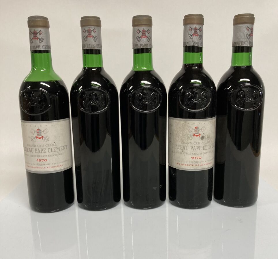 Null 5 Bottiglie CHÂTEAU PAPE CLEMENT Rosso 1970 CC Graves (3 B.G o meglio, 1 T.&hellip;