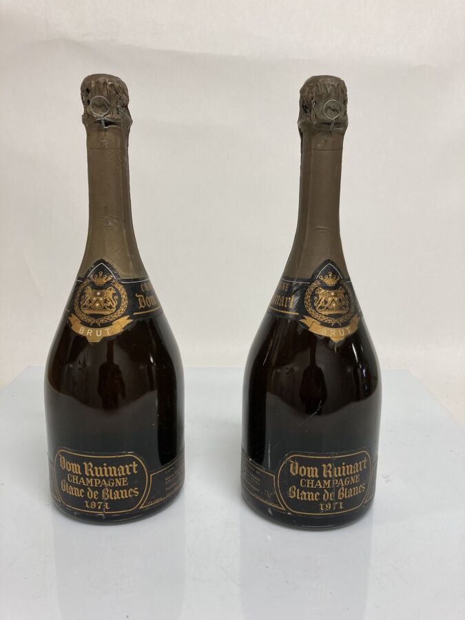 Null 2瓶CHAMPAGNE BRUT BLANC DE BLANCS "DOM RUINART" 1971 Ruinart (1个半瓶；略带标记的标签；1&hellip;