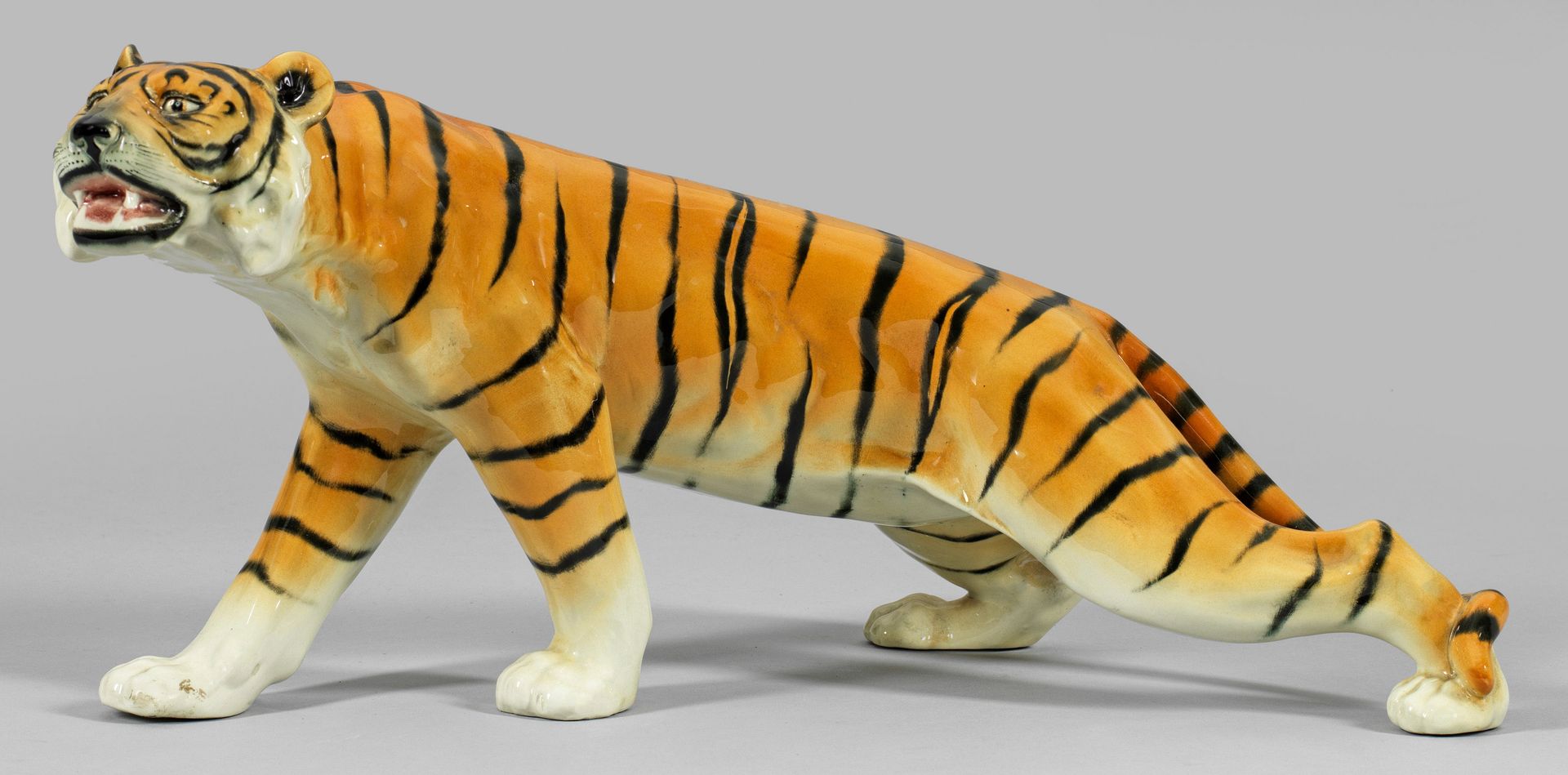 Null Figurine animalière Art déco "Tigre marchant" Céramique. Dessin de fourrure&hellip;