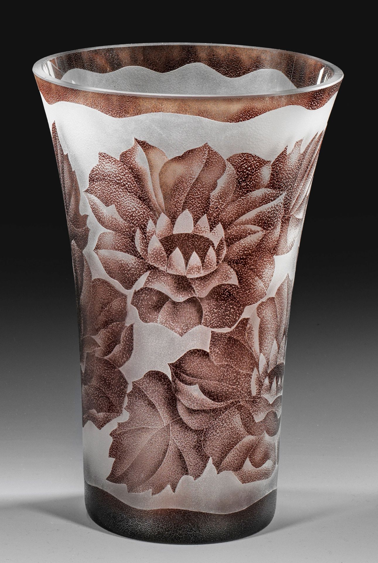 Null Vase d'ornement avec décor floral de Max Kannegießer, pièce unique. Forme d&hellip;