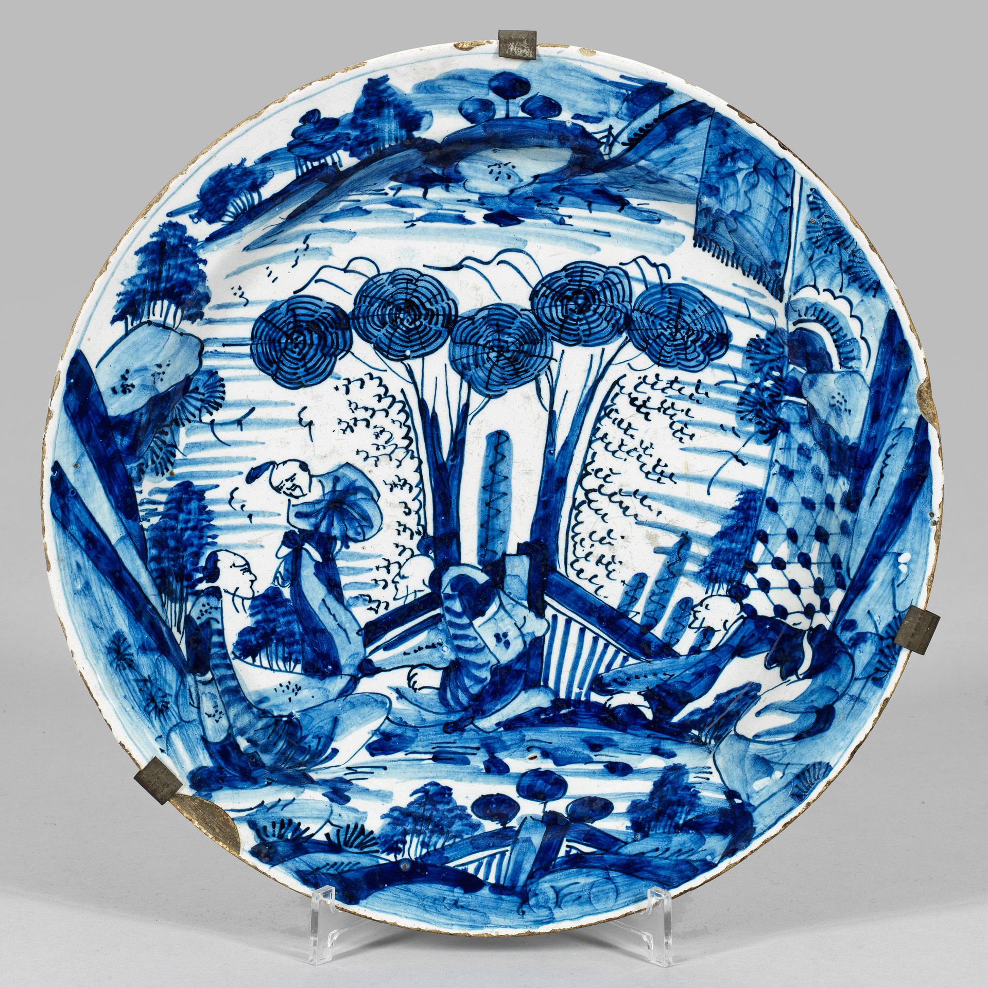 Null Large Delft faience plate with chinoiserie Round, shallow, slightly hollowe&hellip;