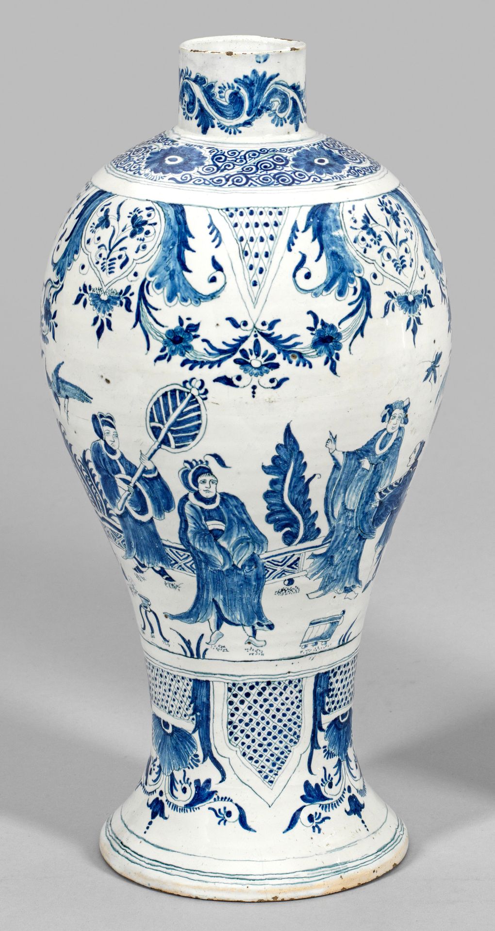 Null Grand vase muséal de Brunswick avec chinoiseries Forme balustre élancée et &hellip;