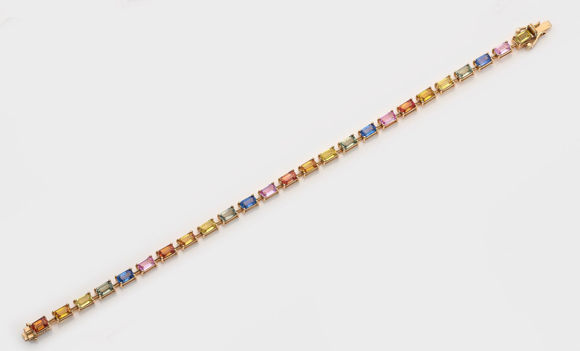 Null Brazalete de zafiros arco iris, oro rosa, min. 750, engastado linealmente c&hellip;