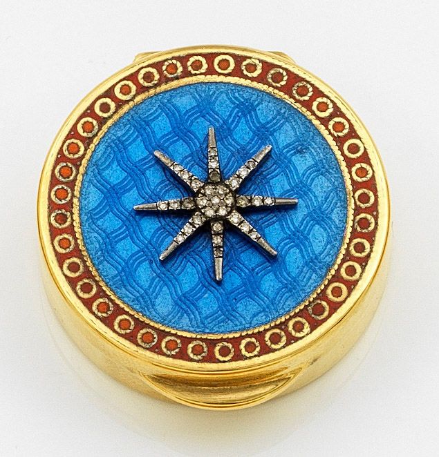 Null Portapillole decorativo nello stile di Karl Fabergé. Argento, dorato e parz&hellip;